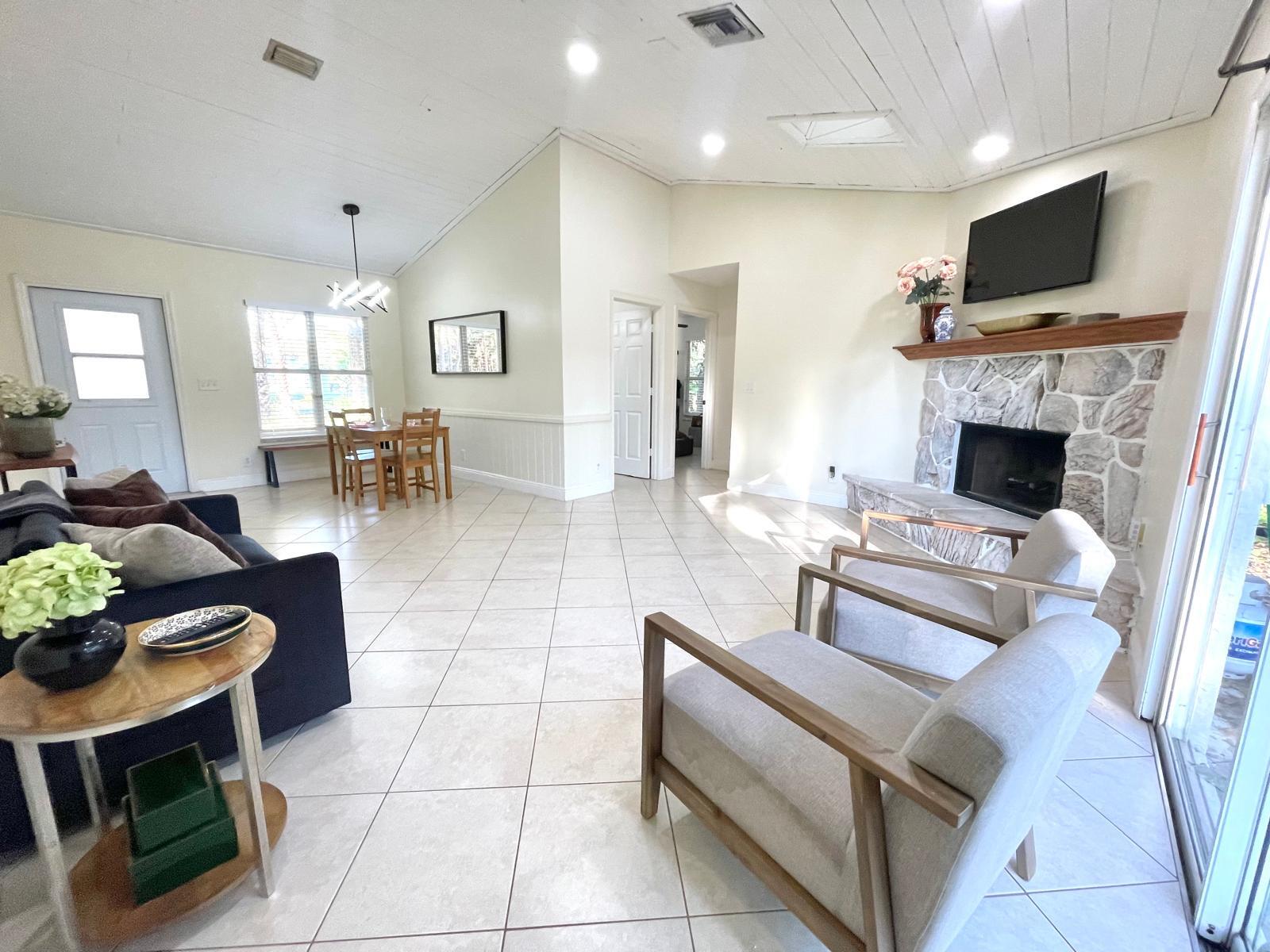 Acreage & Unrec - Residential