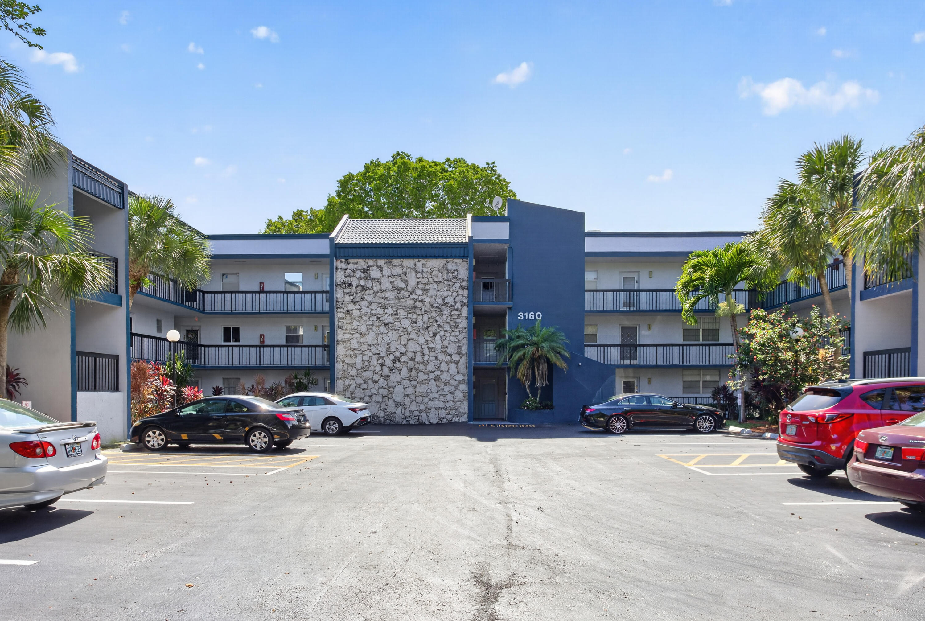 HOLIDAY SPRINGS VILLAGE 1 CONDO - Residential