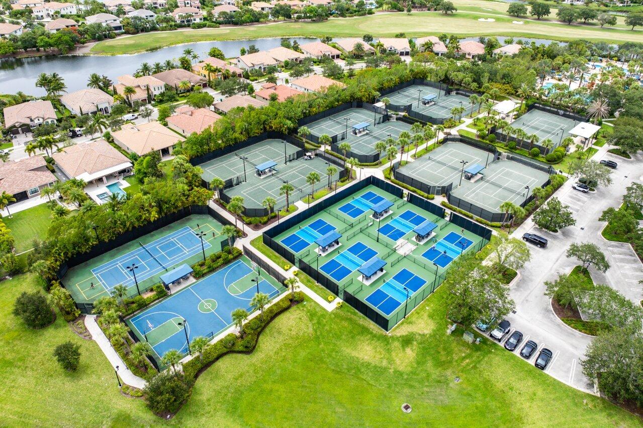 PARKLAND GOLF & COUNTRY CLUB - Residential Lease