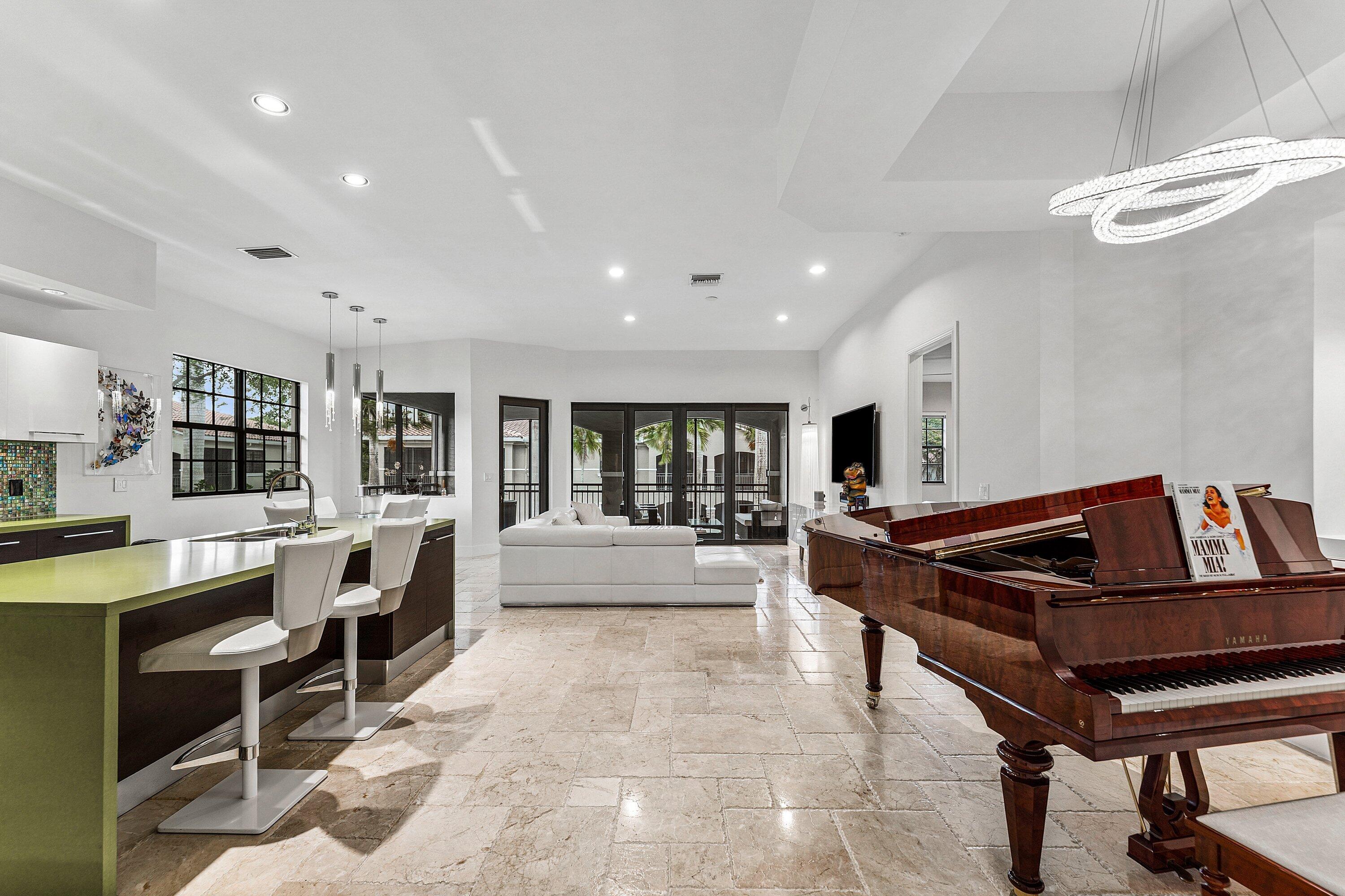 PARKLAND GOLF & COUNTRY CLUB - Residential Lease