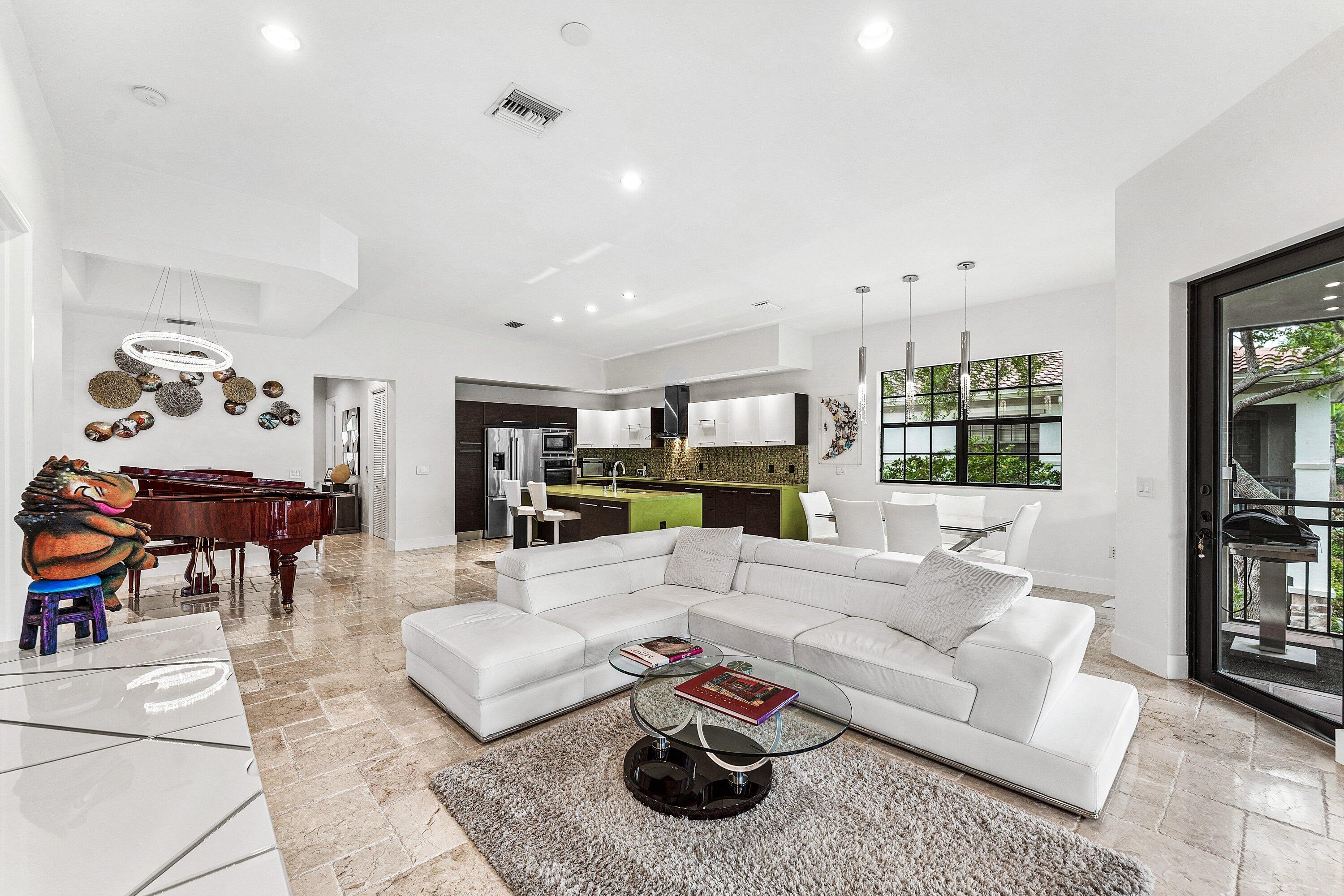 PARKLAND GOLF & COUNTRY CLUB - Residential Lease