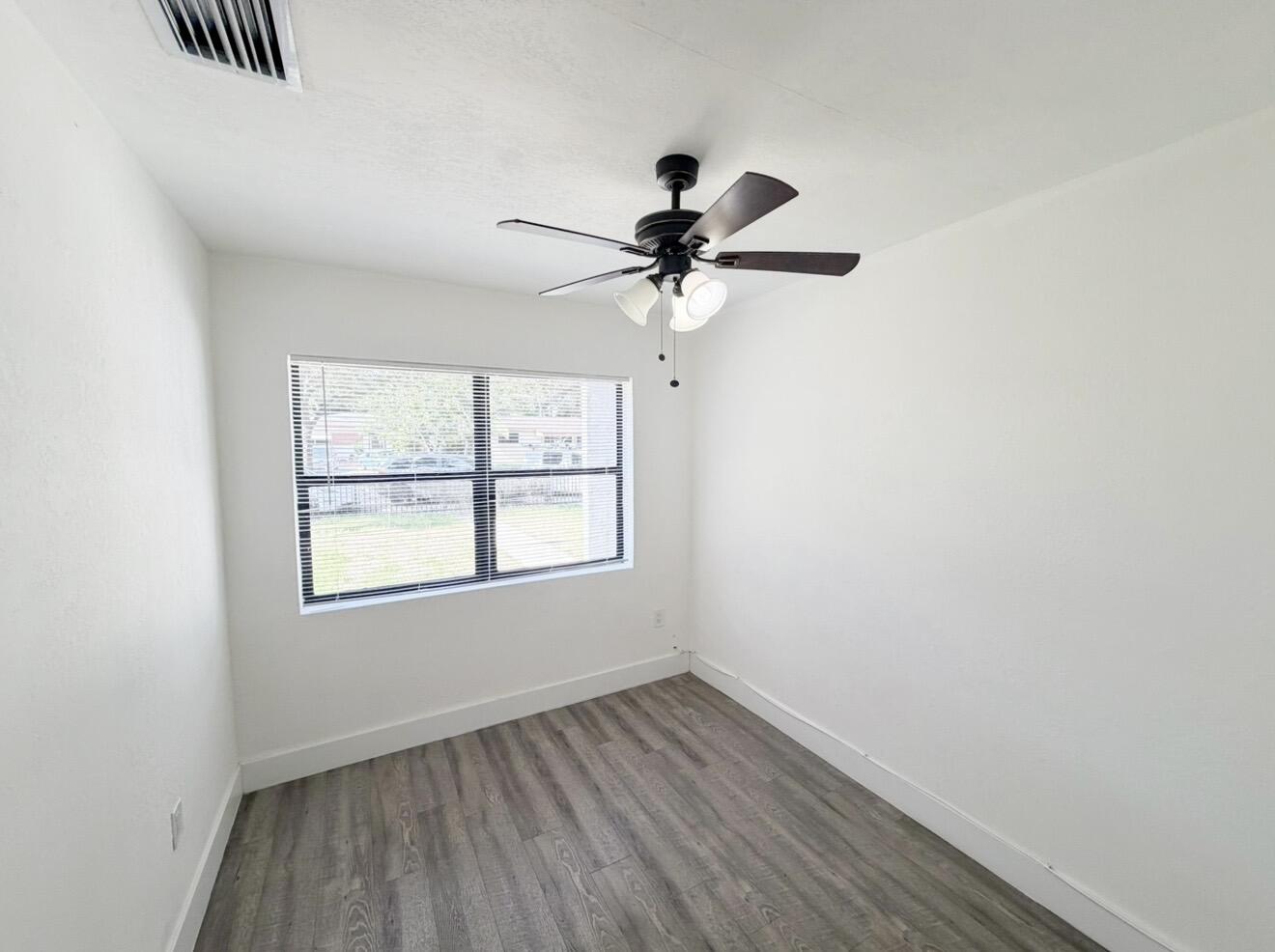 TAYLOR MANOR - Residential Lease