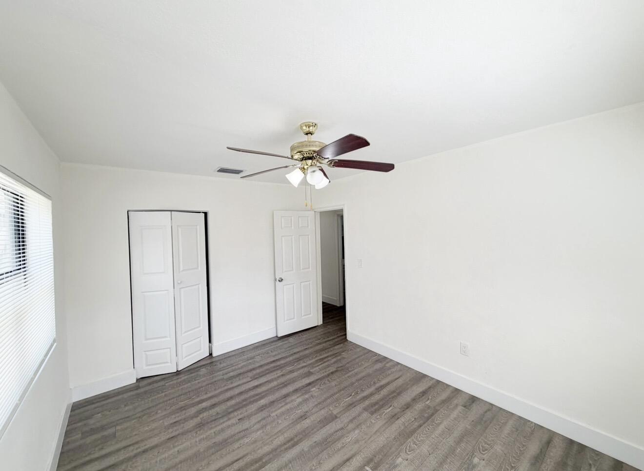 TAYLOR MANOR - Residential Lease