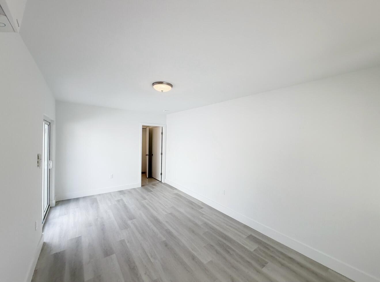 TAYLOR MANOR - Residential Lease