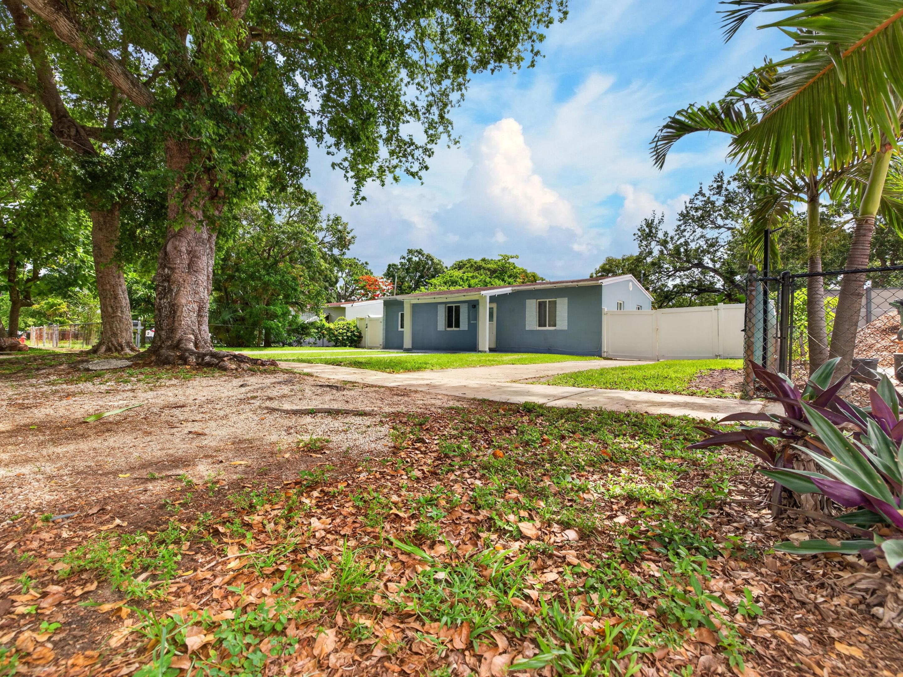WOODLAND PARK AMD PLAT - Residential