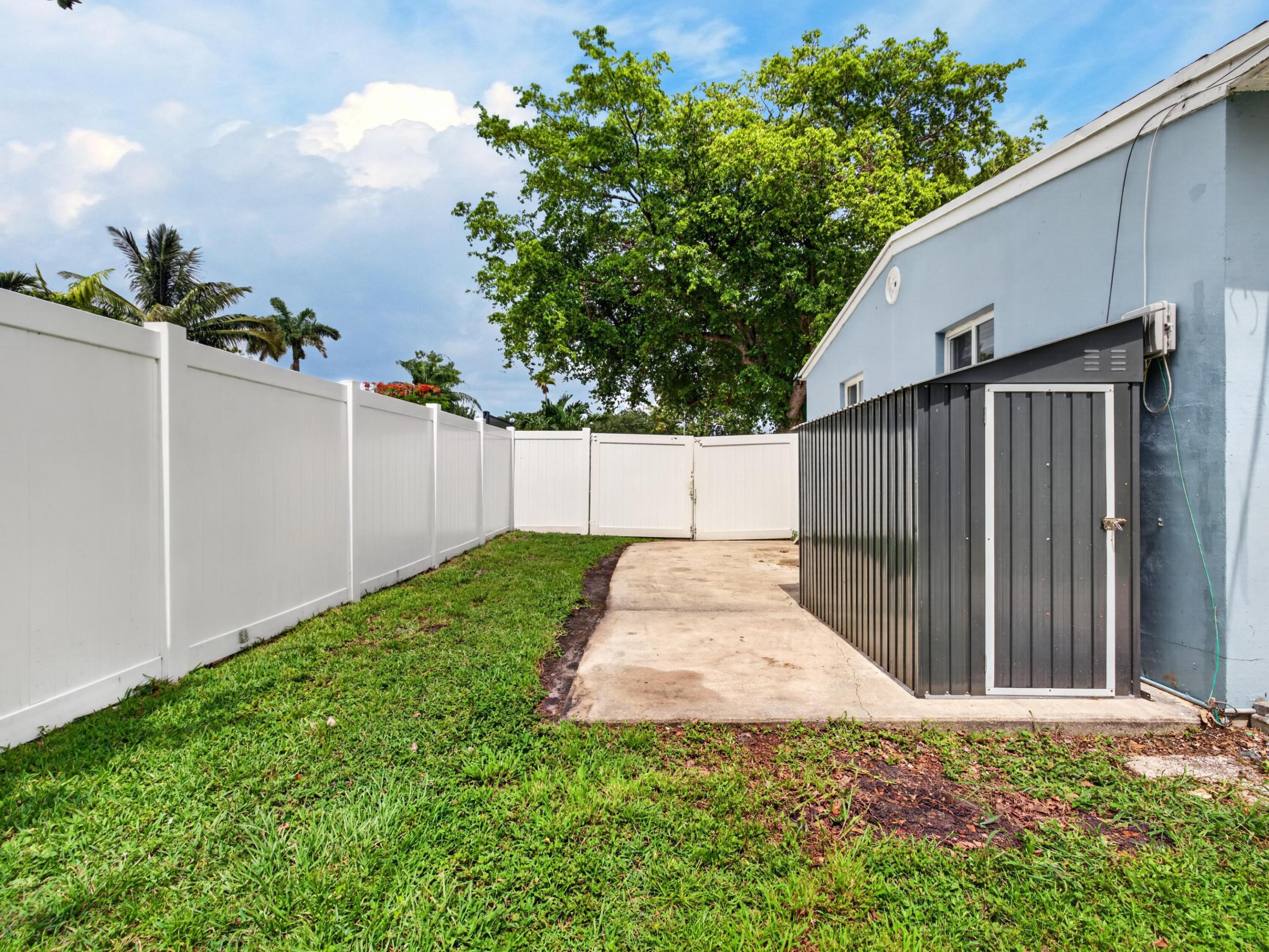WOODLAND PARK AMD PLAT - Residential