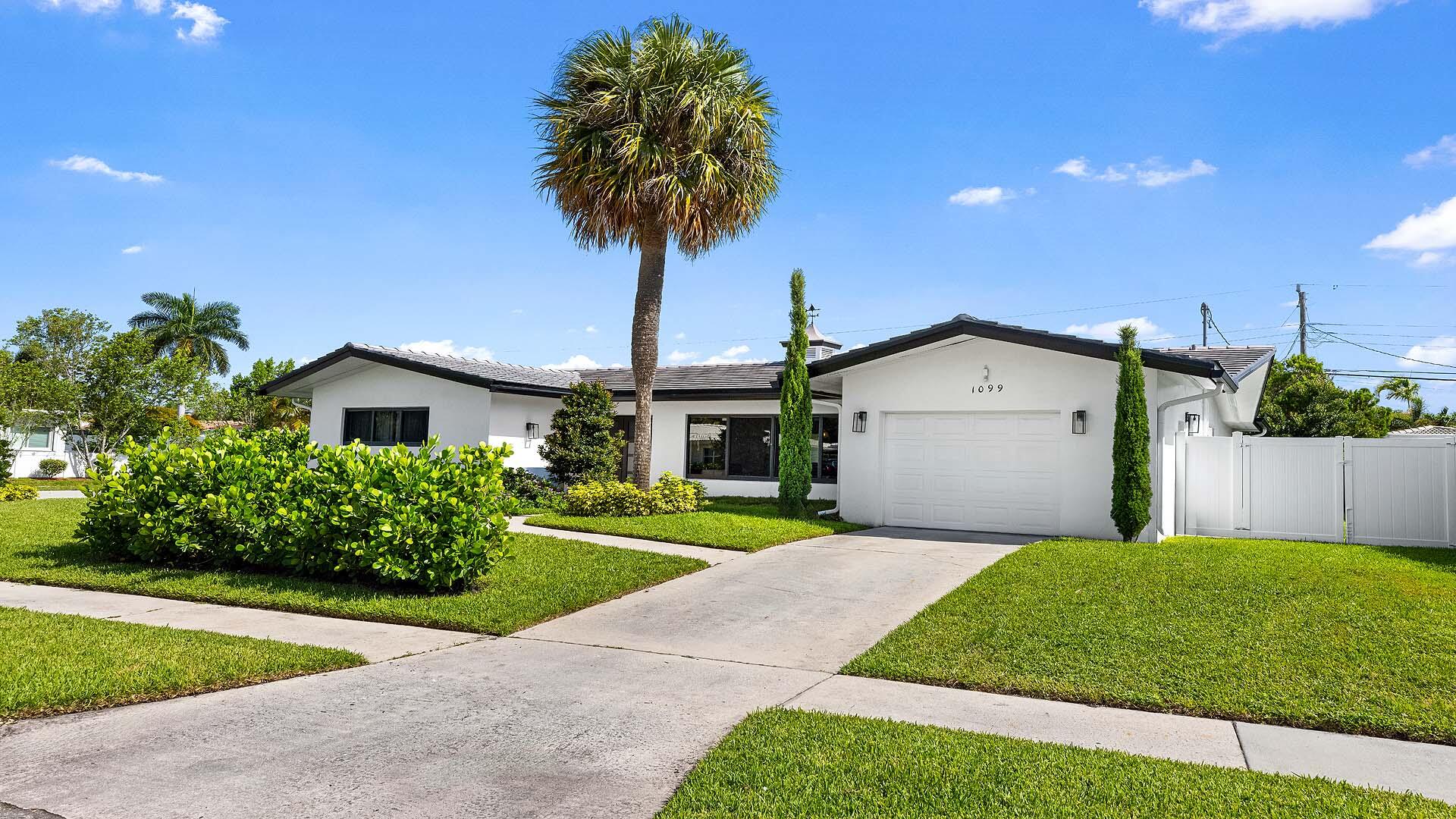 BOCA RATON SQUARE UNIT 8 - Residential