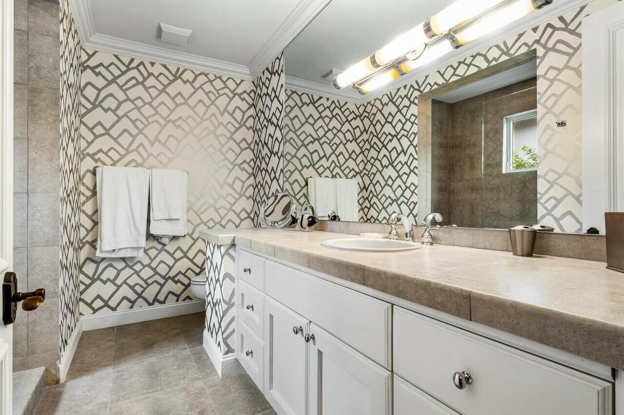 FRENCHMANS CREEK PAR B - Residential