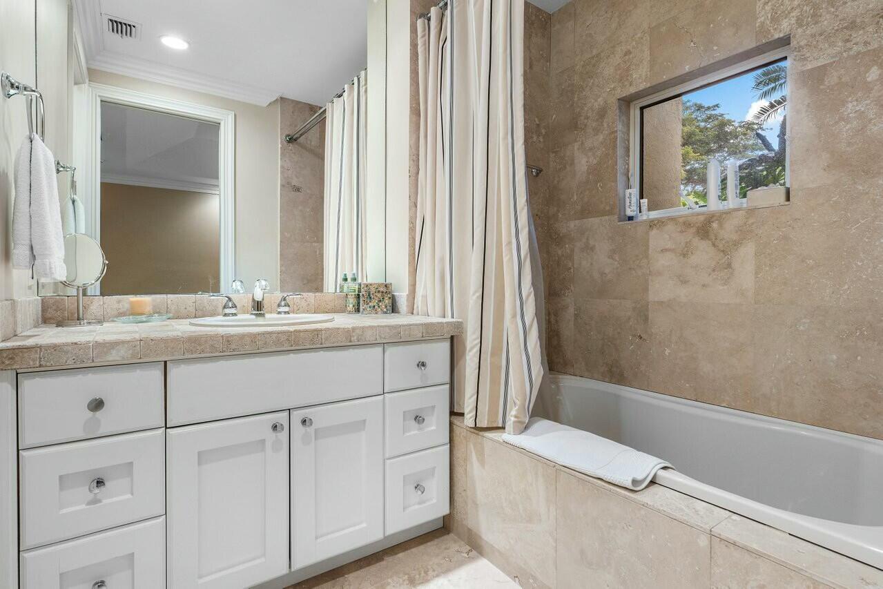 FRENCHMANS CREEK PAR B - Residential