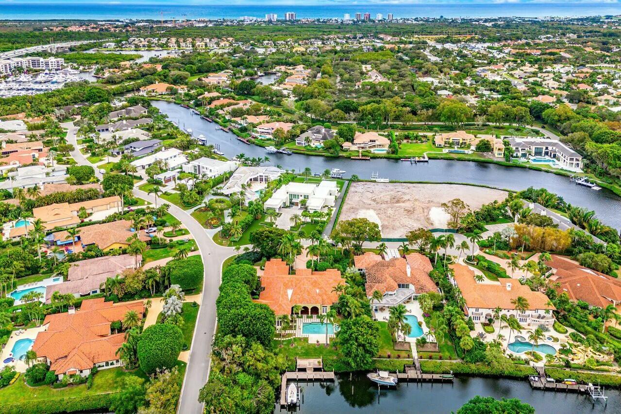 FRENCHMANS CREEK PAR B - Residential