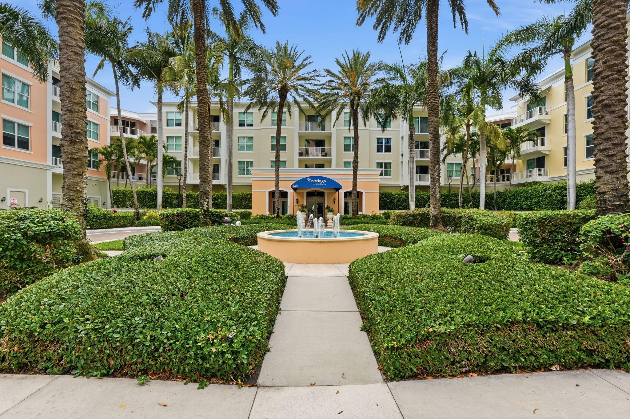 MOORINGS AT LANTANA CONDO 1 - Residential