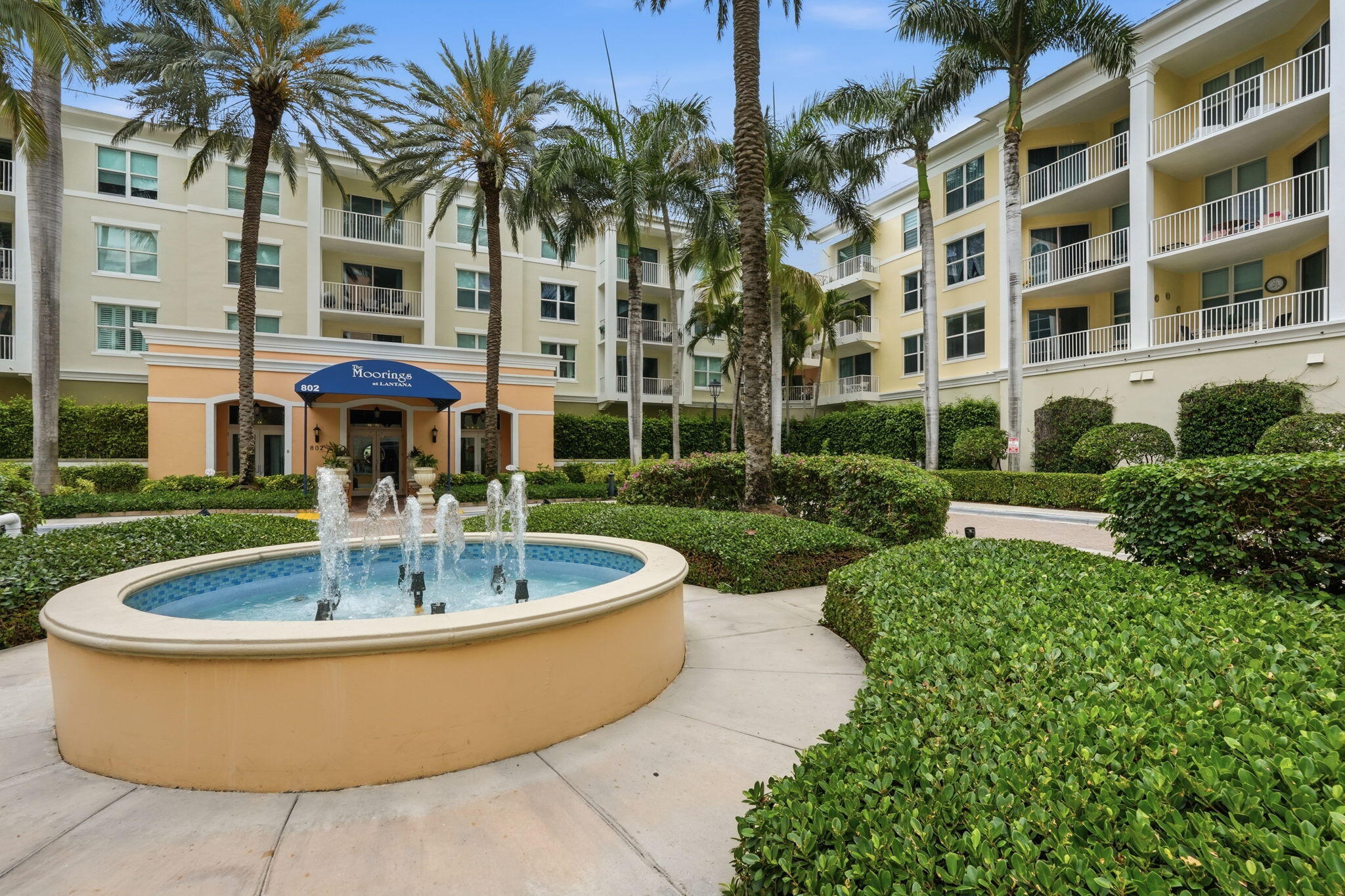 MOORINGS AT LANTANA CONDO 1 - Residential