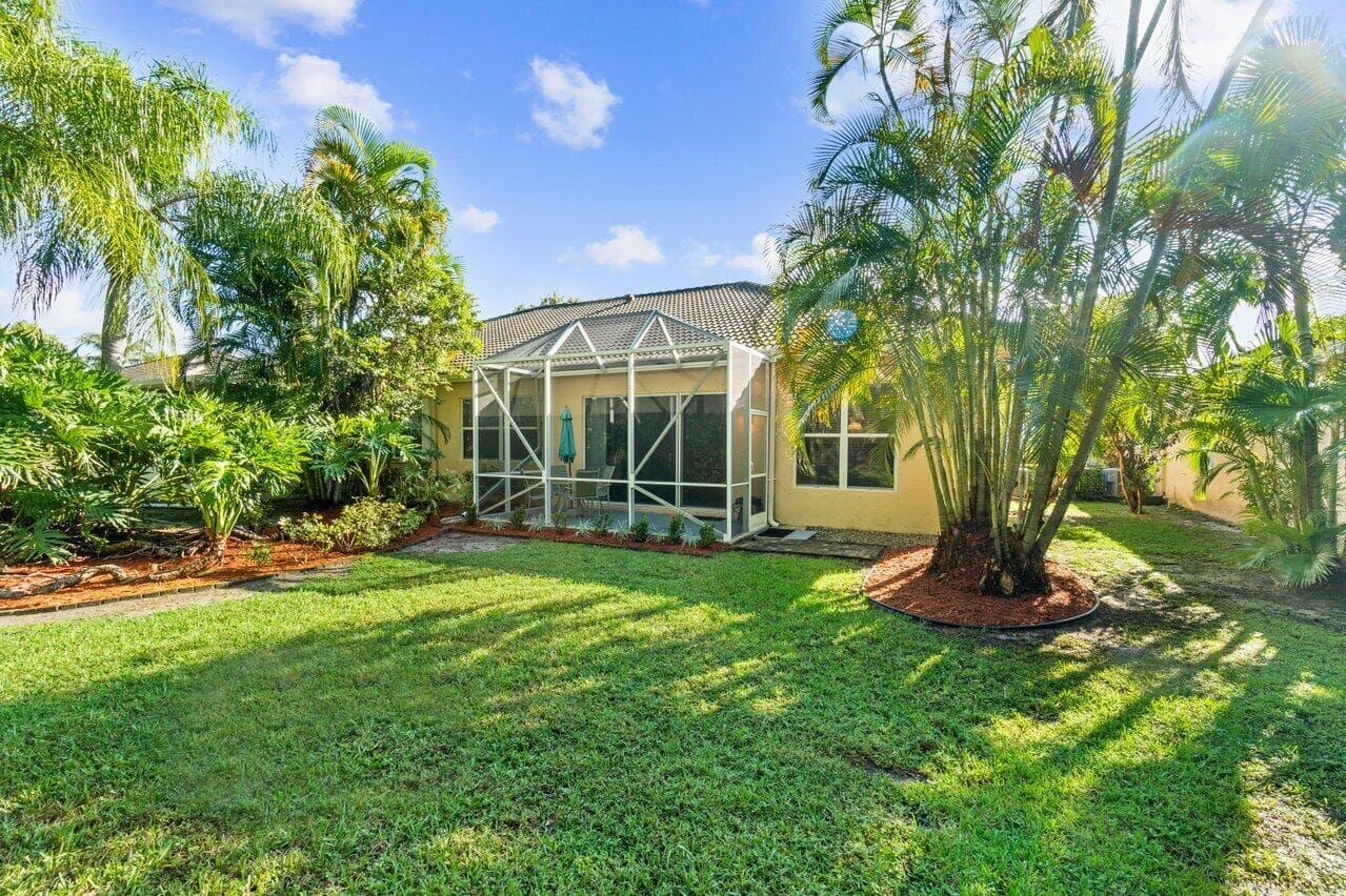 ABERDEEN 18 - Residential Lease