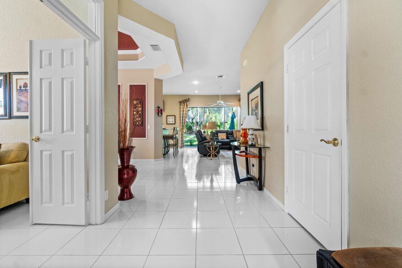 ABERDEEN 18 - Residential Lease