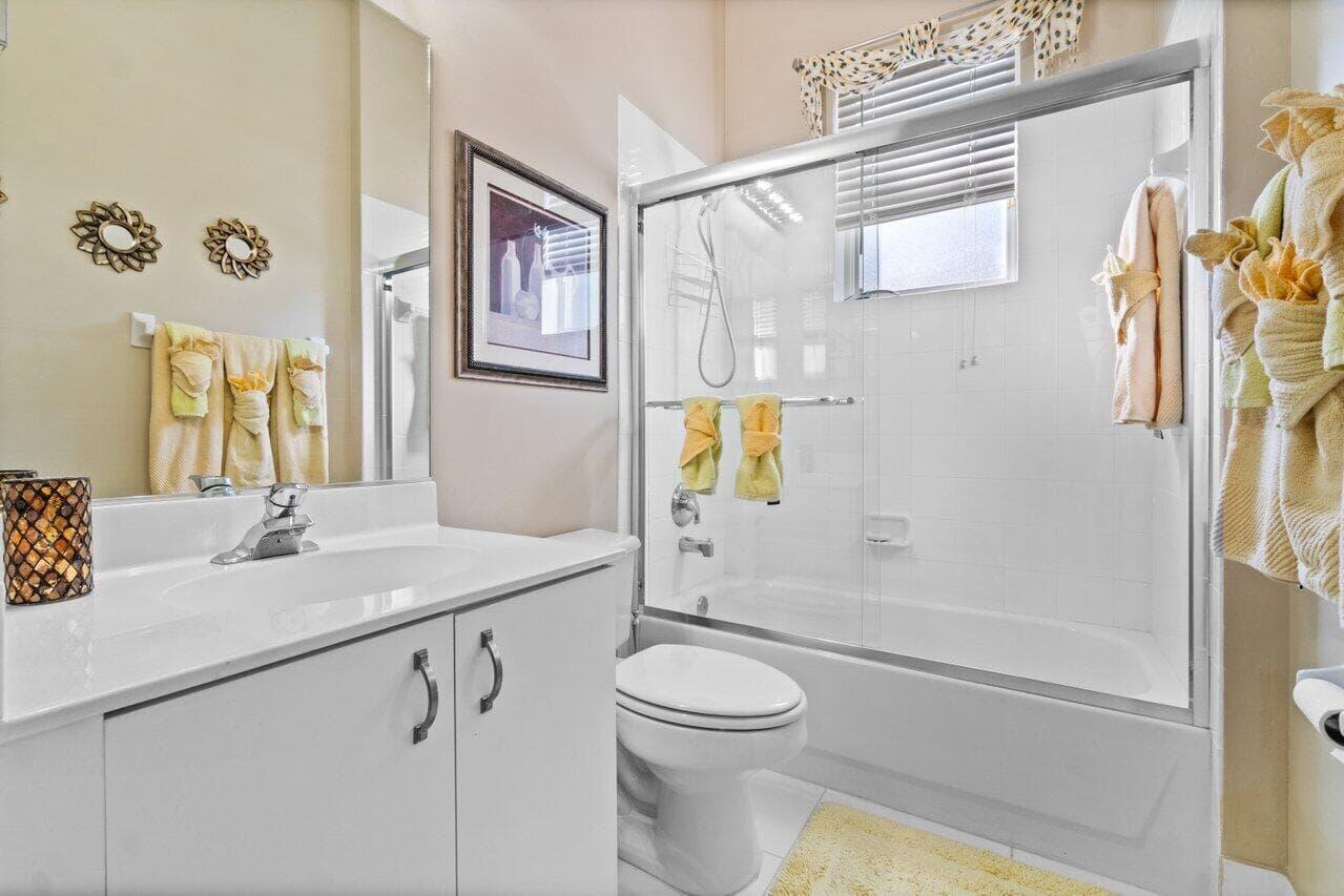 ABERDEEN 18 - Residential Lease