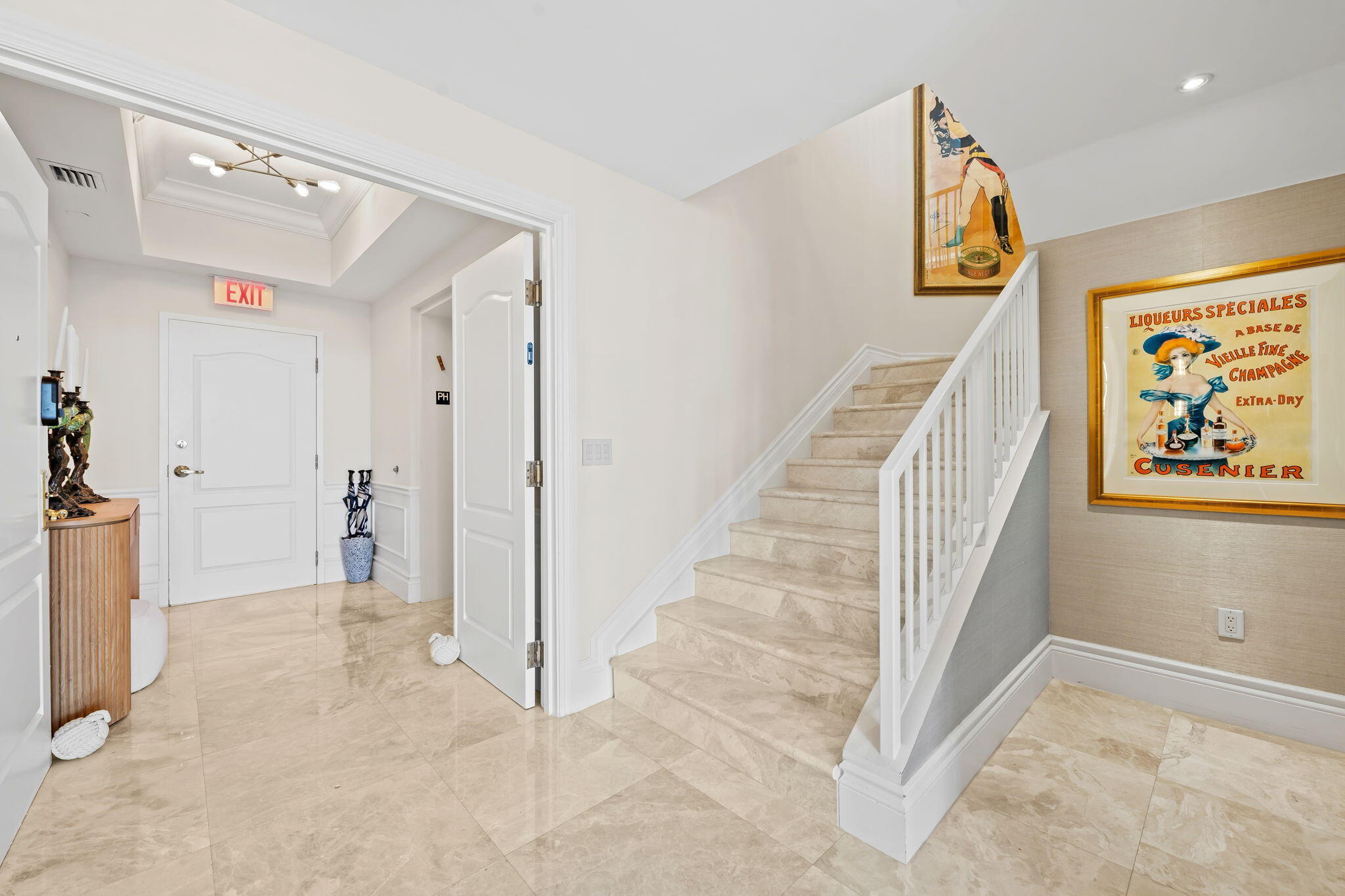 VILLAS OF POSITANO CONDO - Residential