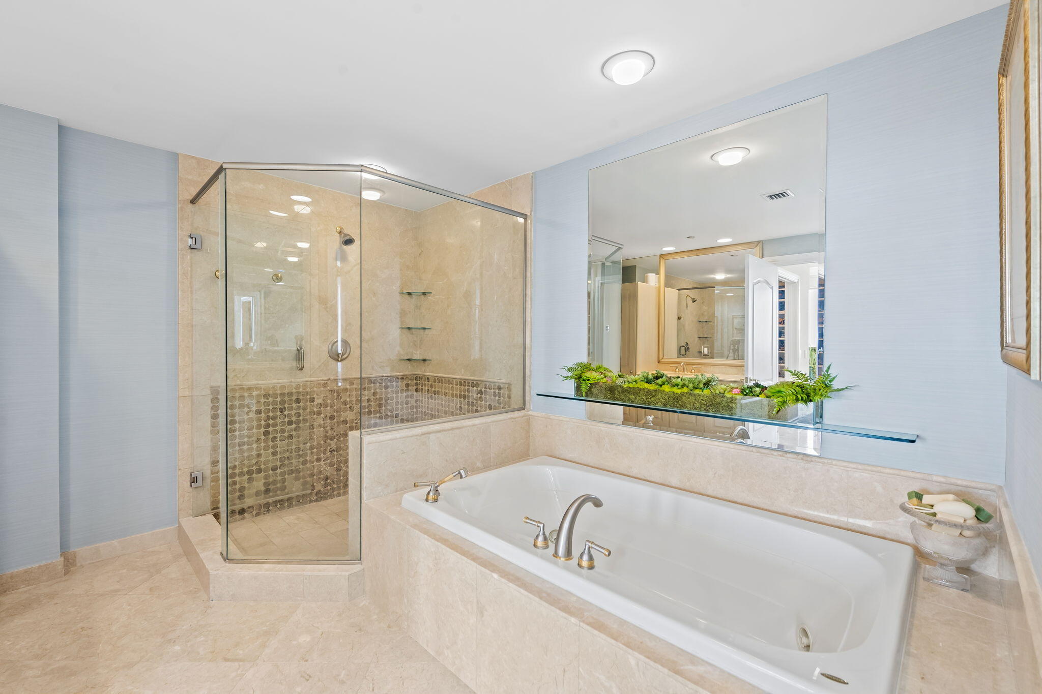 VILLAS OF POSITANO CONDO - Residential