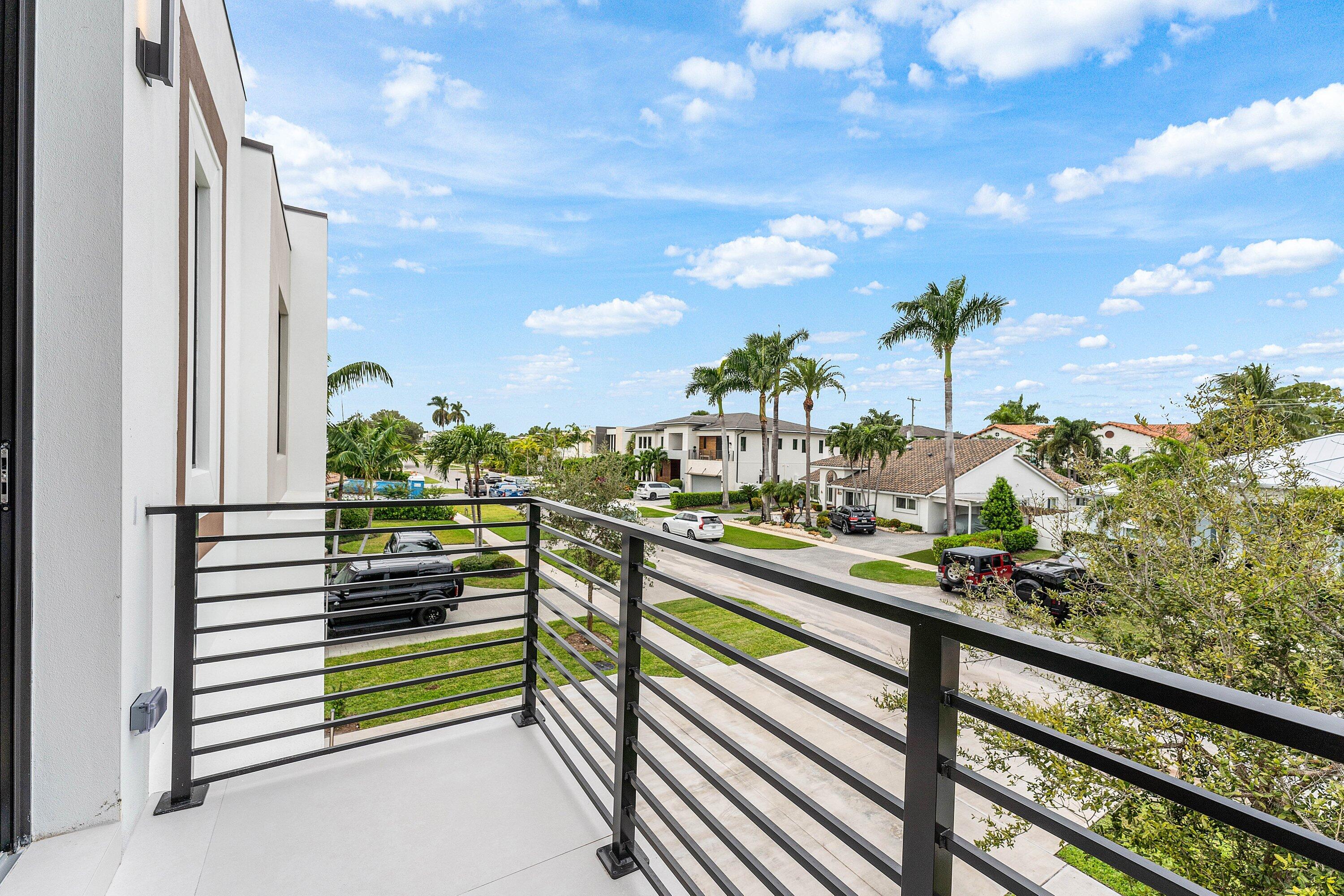 BOCA VILLAS - Residential