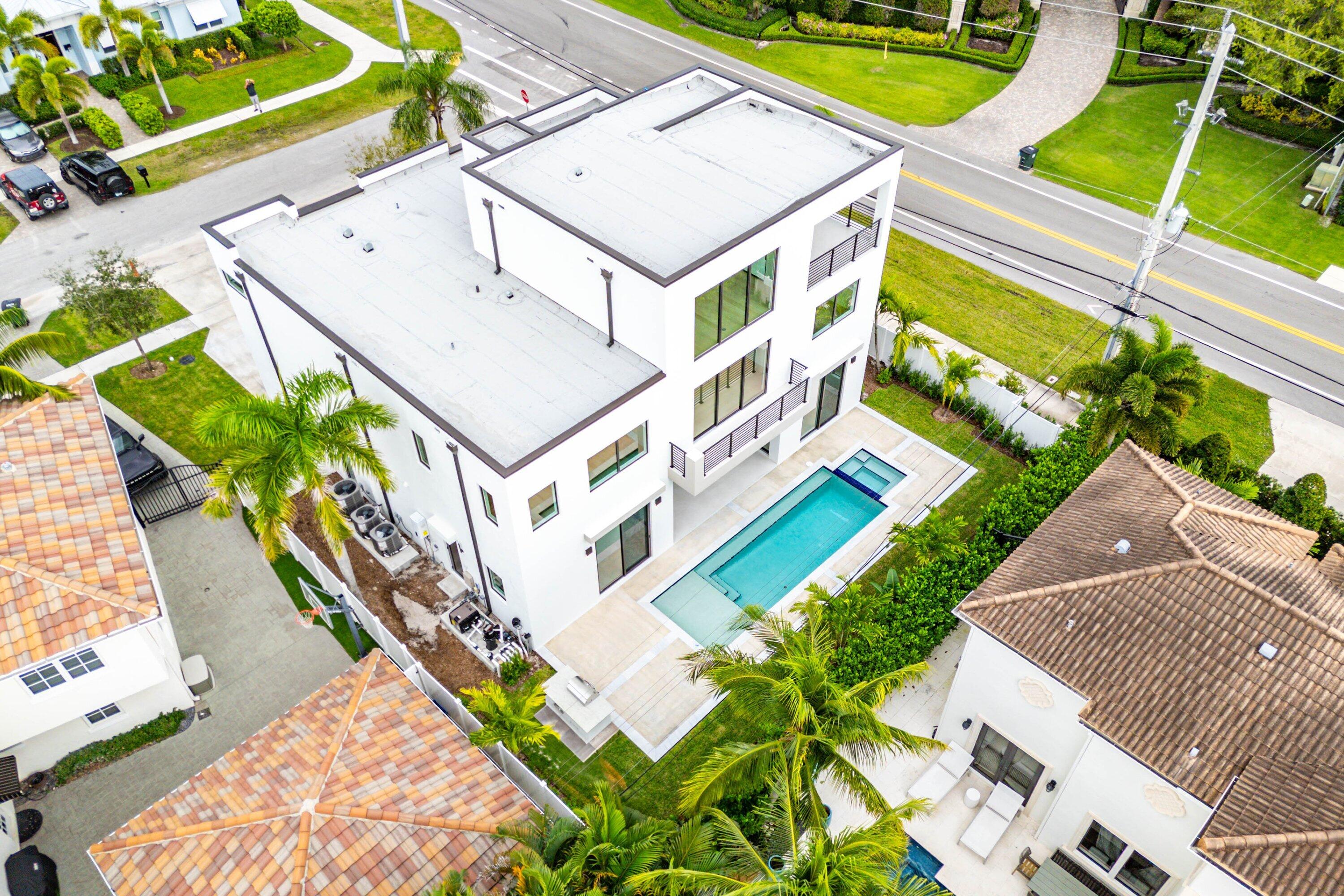 BOCA VILLAS - Residential