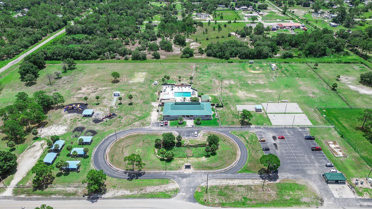 MONTURA RANCH ESTATES 1 ST S/D - Residential