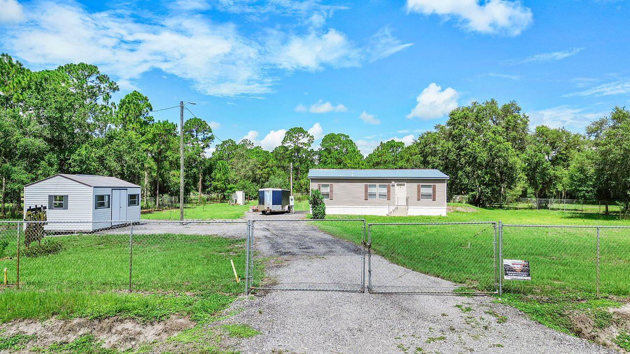 MONTURA RANCH ESTATES 1 ST S/D - Residential