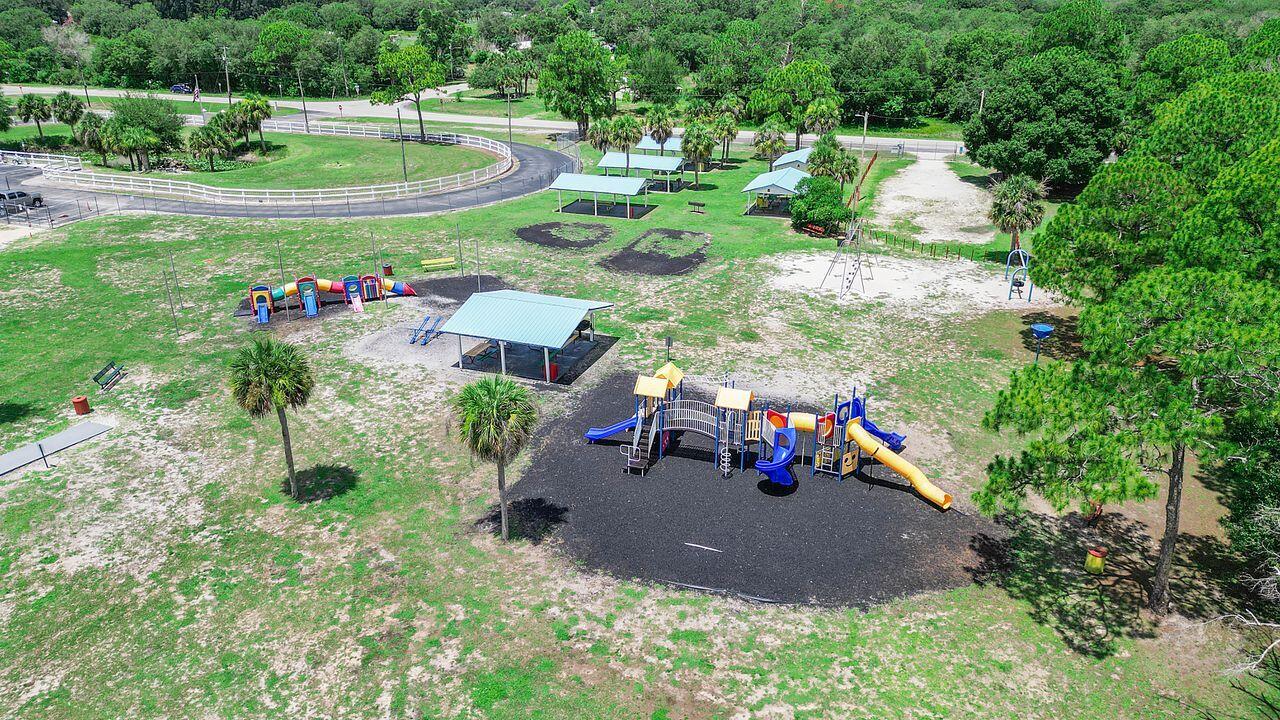 MONTURA RANCH ESTATES 1 ST S/D - Residential
