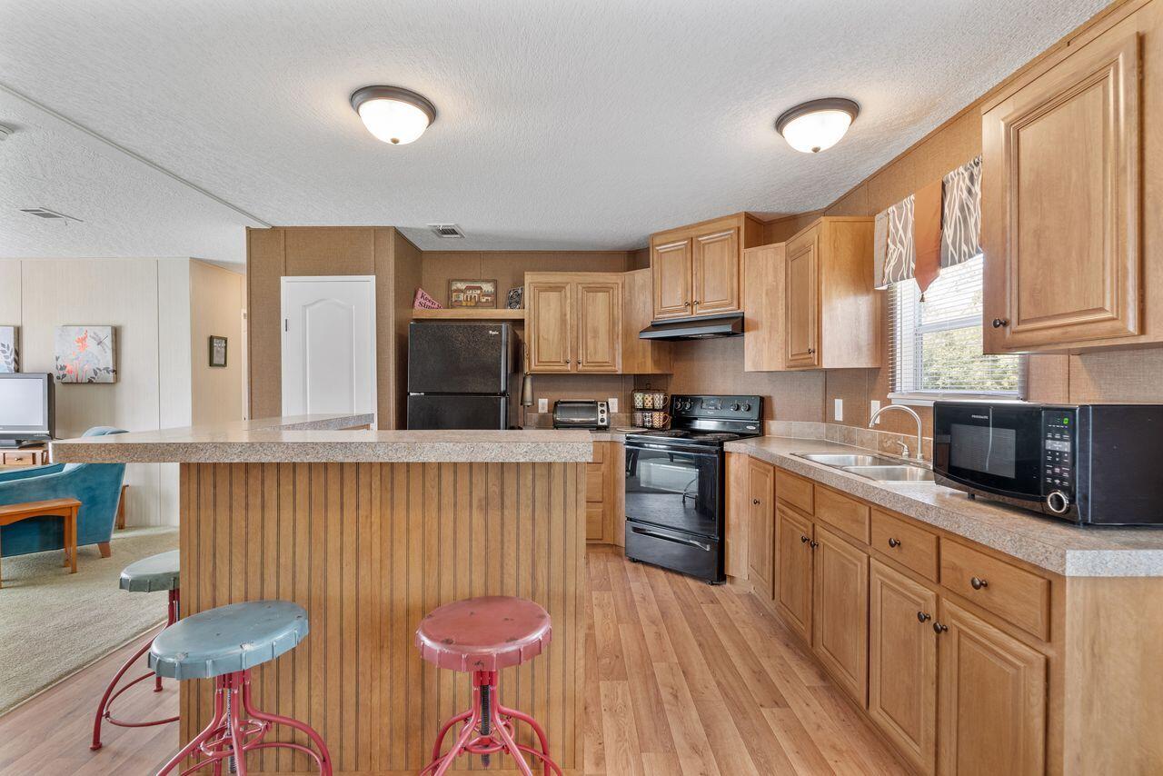 MONTURA RANCH ESTATES 1 ST S/D - Residential