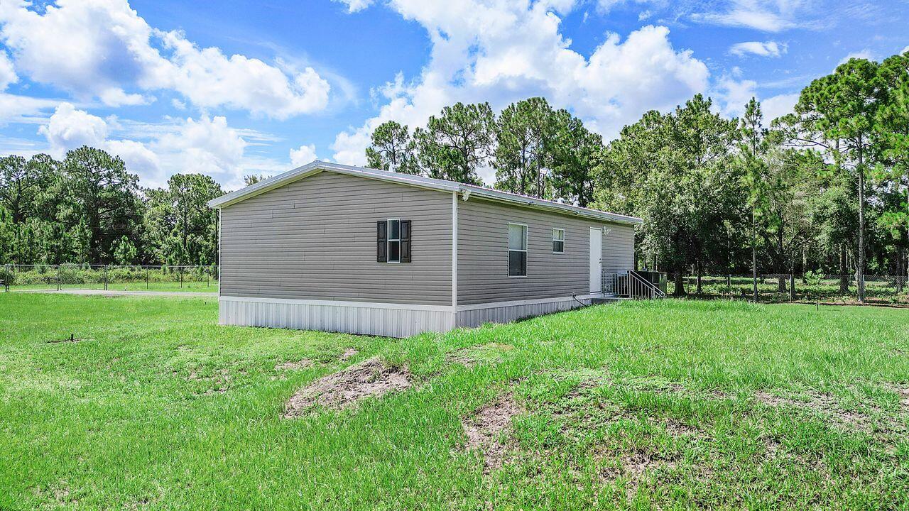 MONTURA RANCH ESTATES 1 ST S/D - Residential
