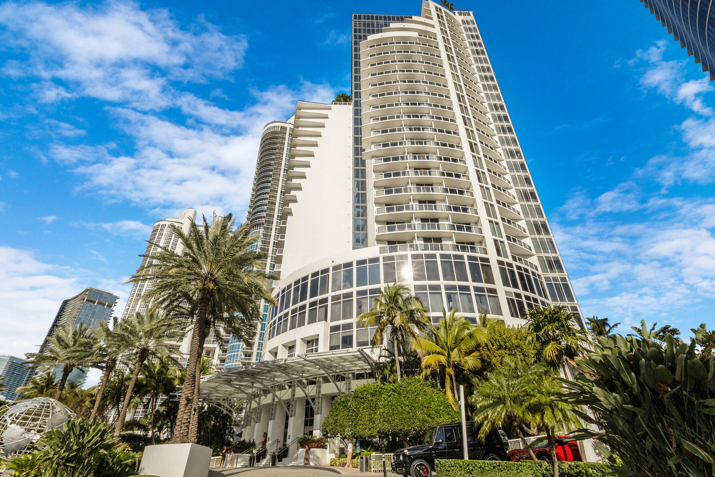 TRUMP INTERNATIONAL SONESTA - Residential
