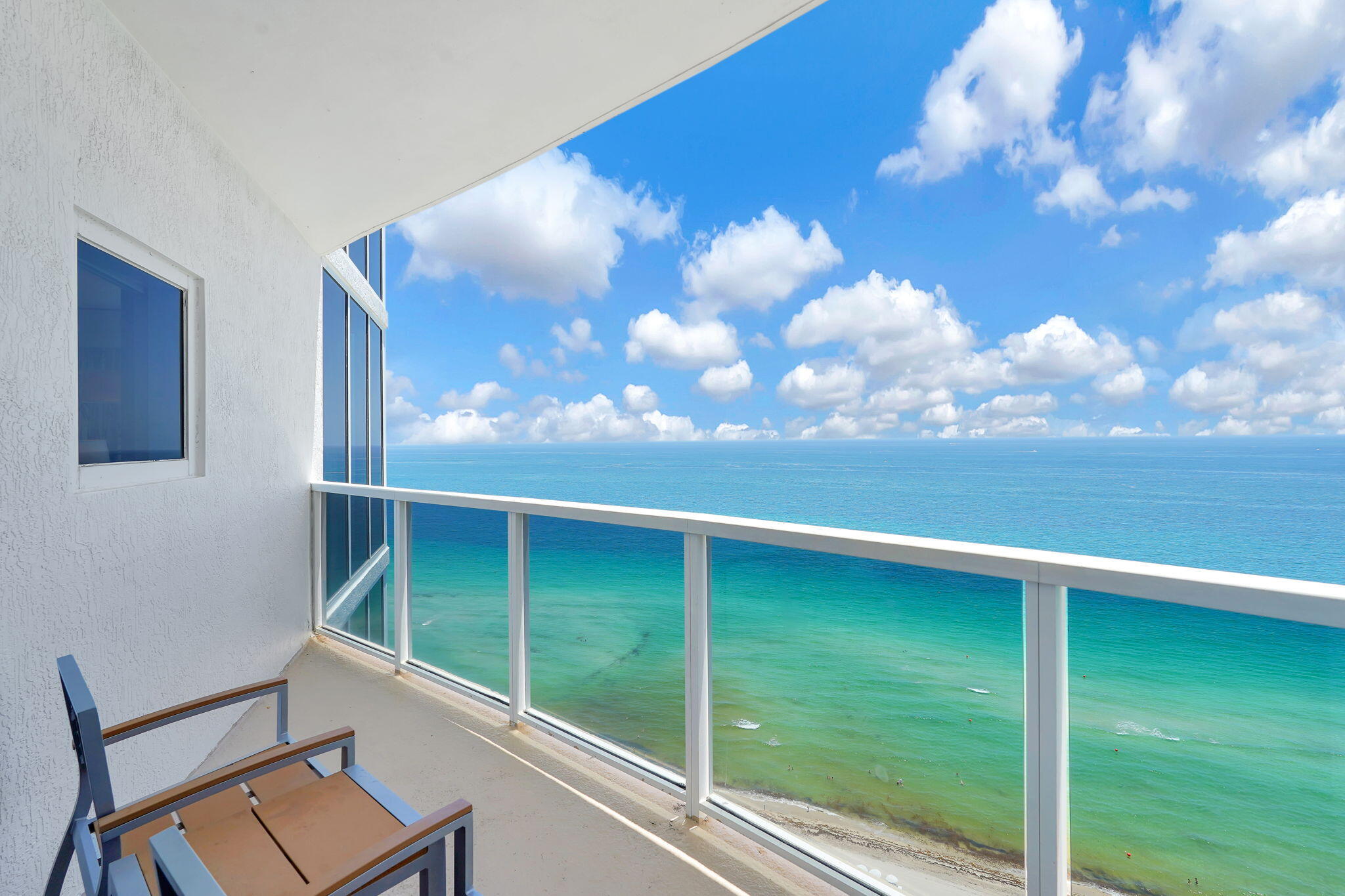 TRUMP INTERNATIONAL SONESTA - Residential