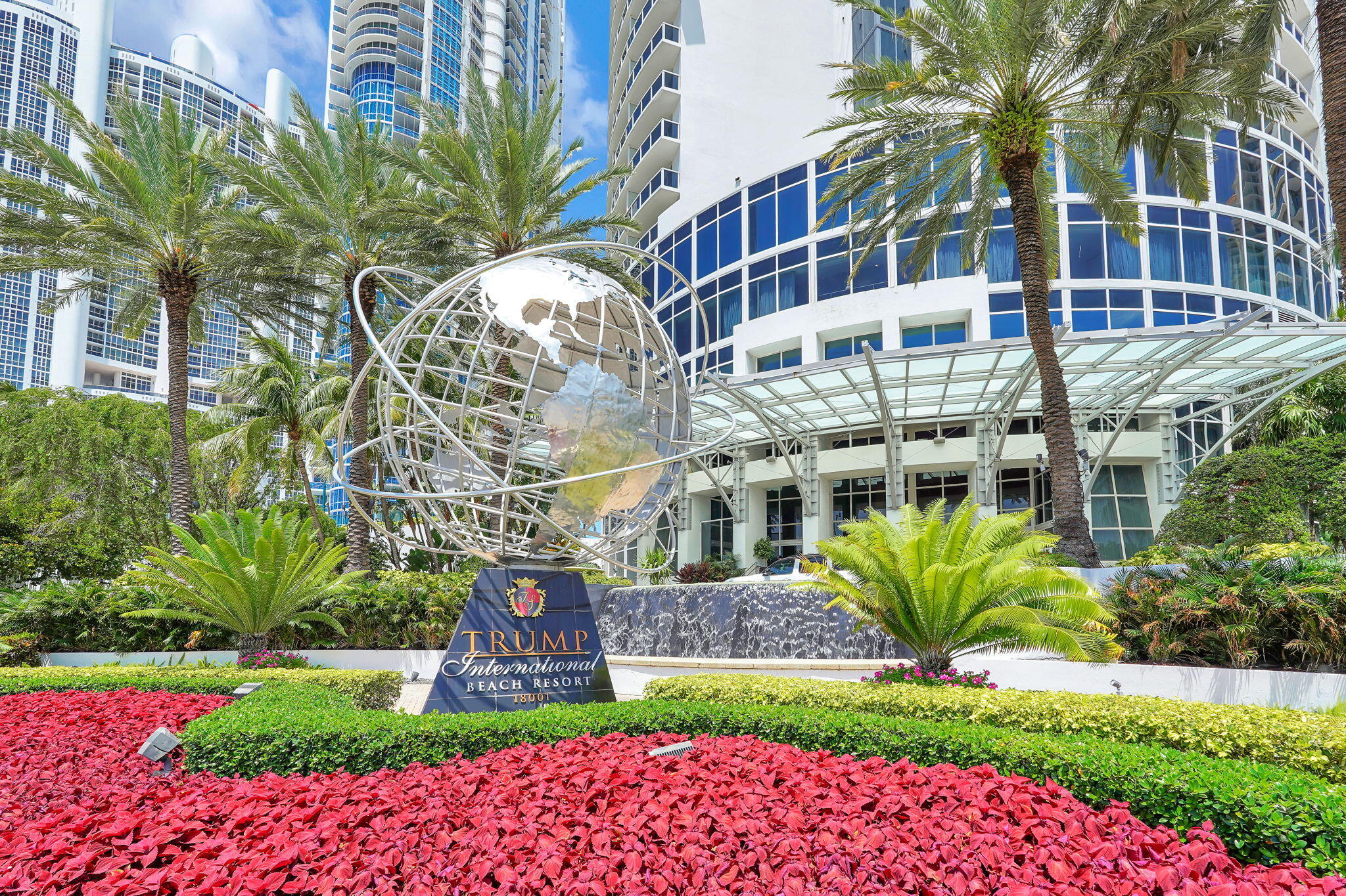TRUMP INTERNATIONAL SONESTA - Residential