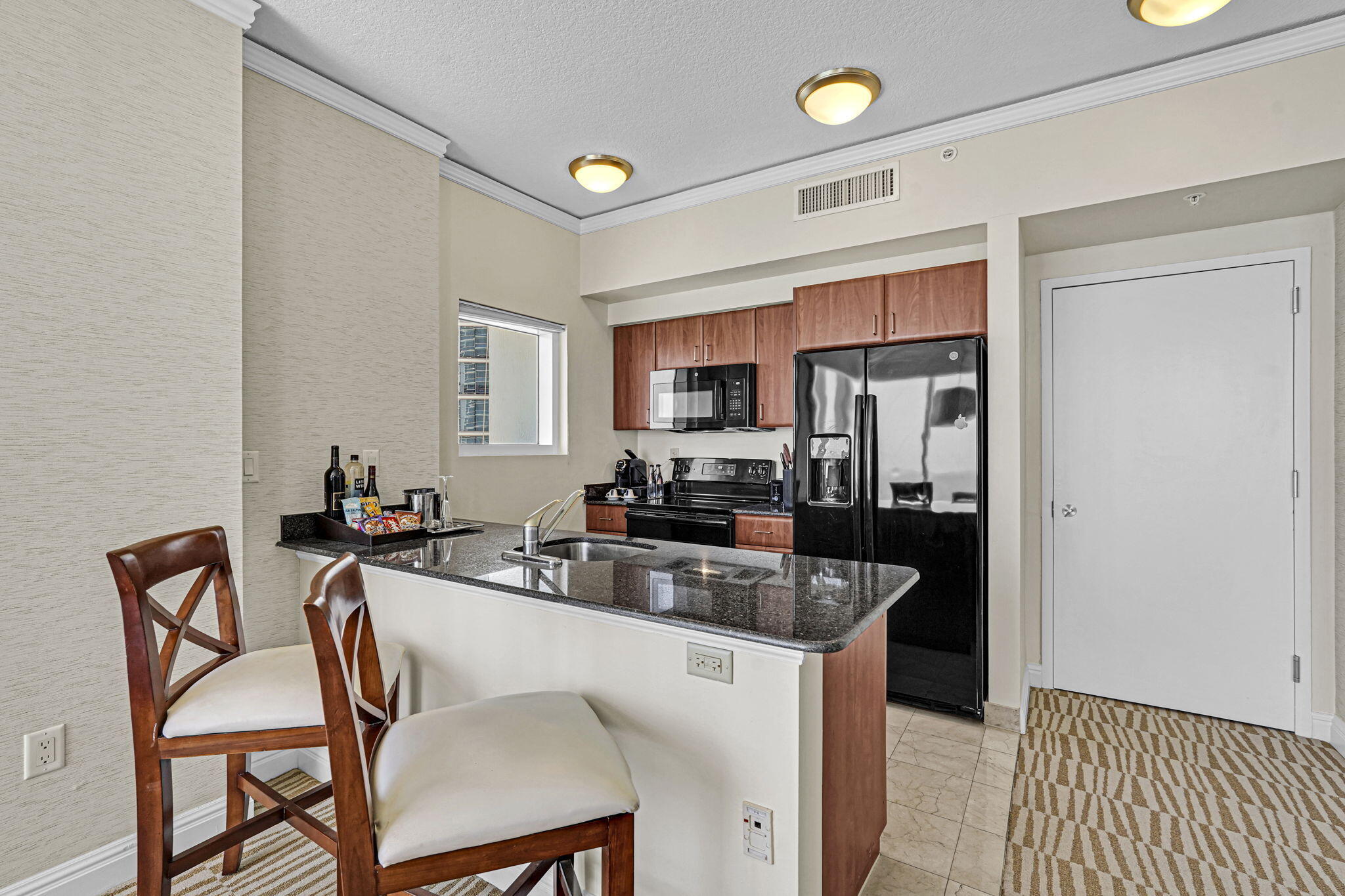 TRUMP INTERNATIONAL SONESTA - Residential