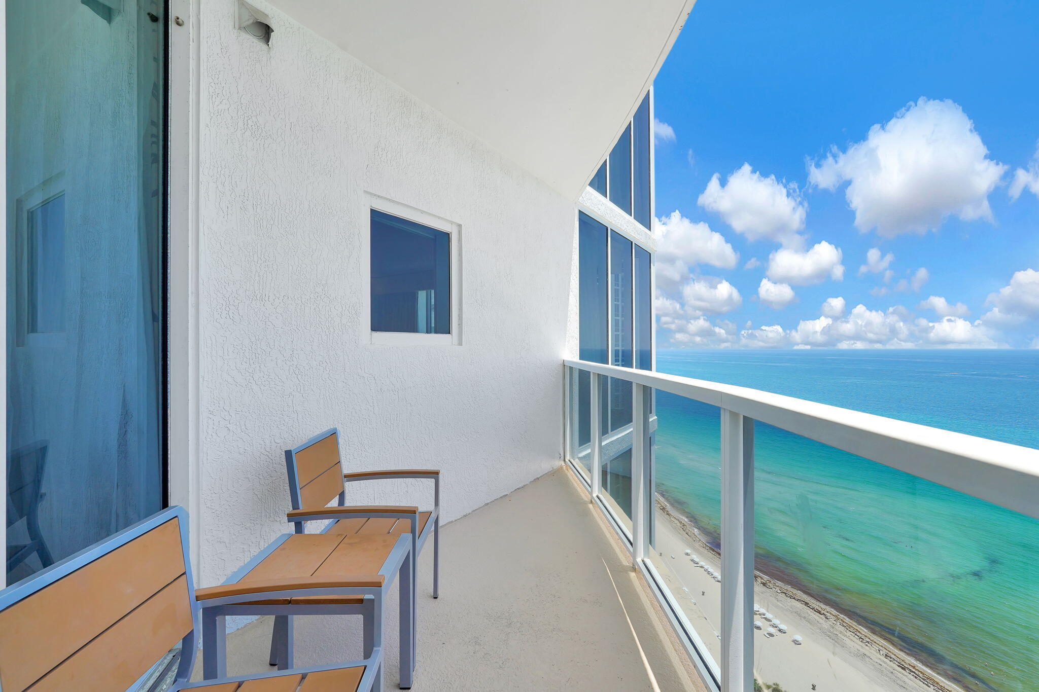 TRUMP INTERNATIONAL SONESTA - Residential