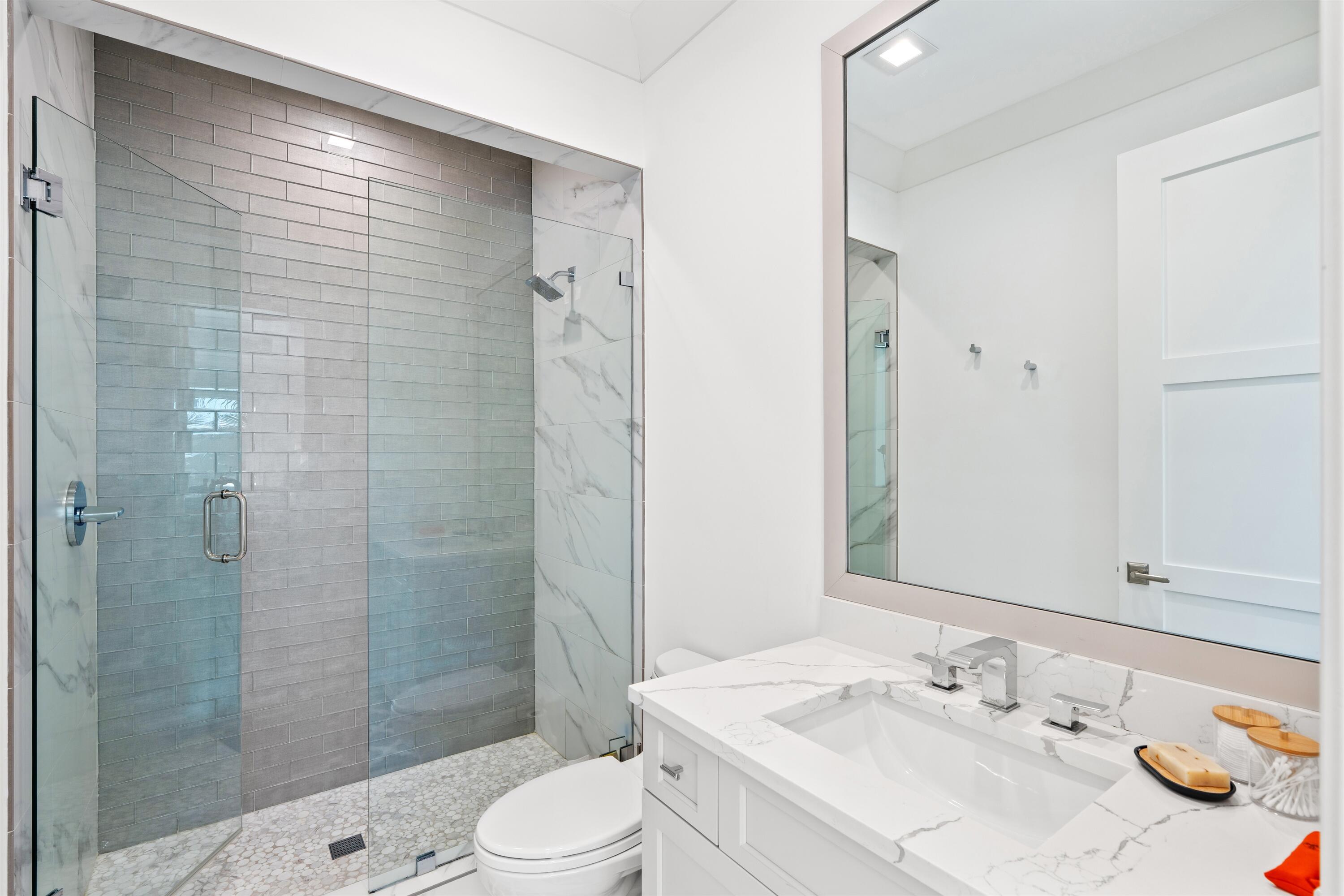 BOCA HARBOUR ISLAND SEC - Residential