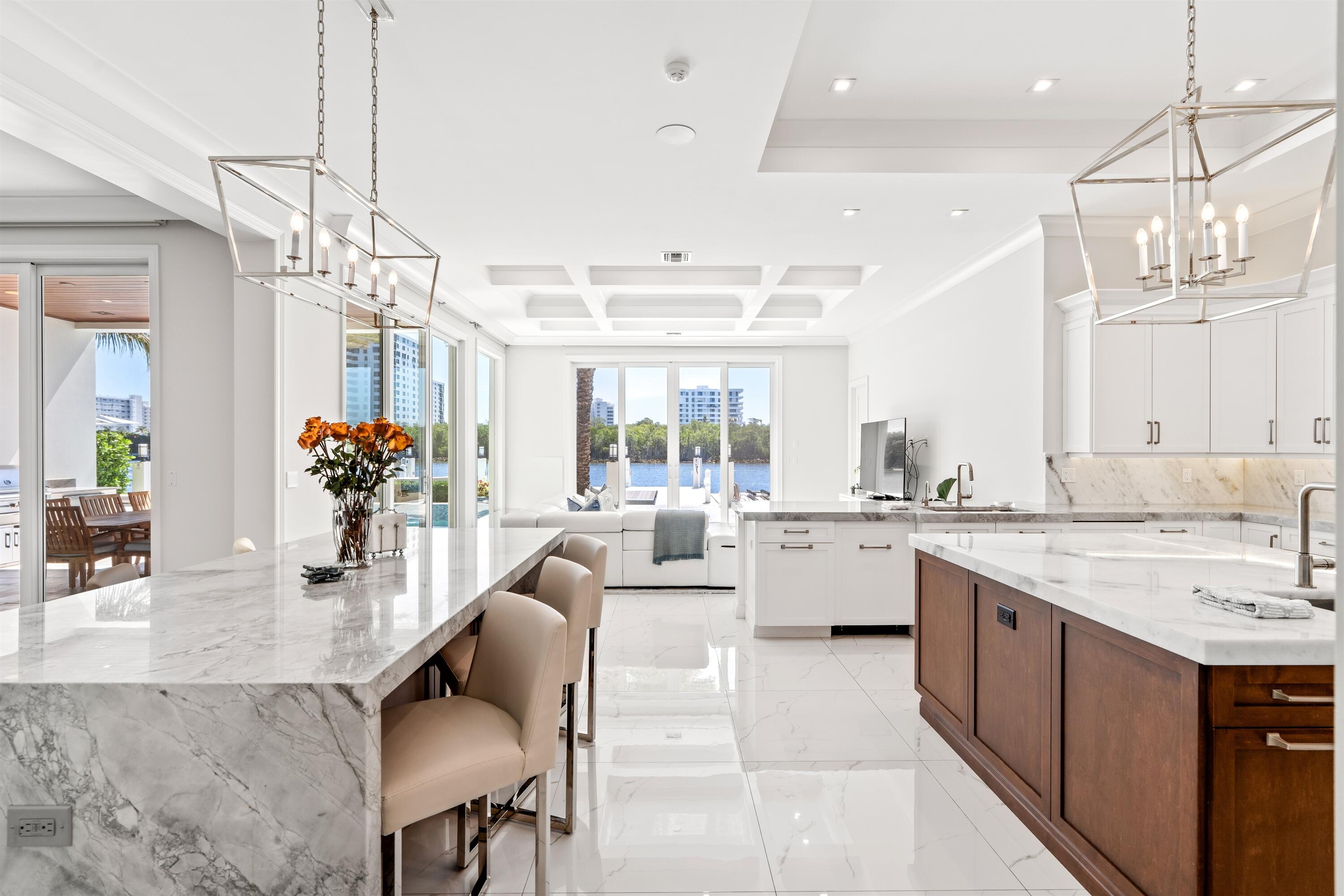 BOCA HARBOUR ISLAND SEC - Residential