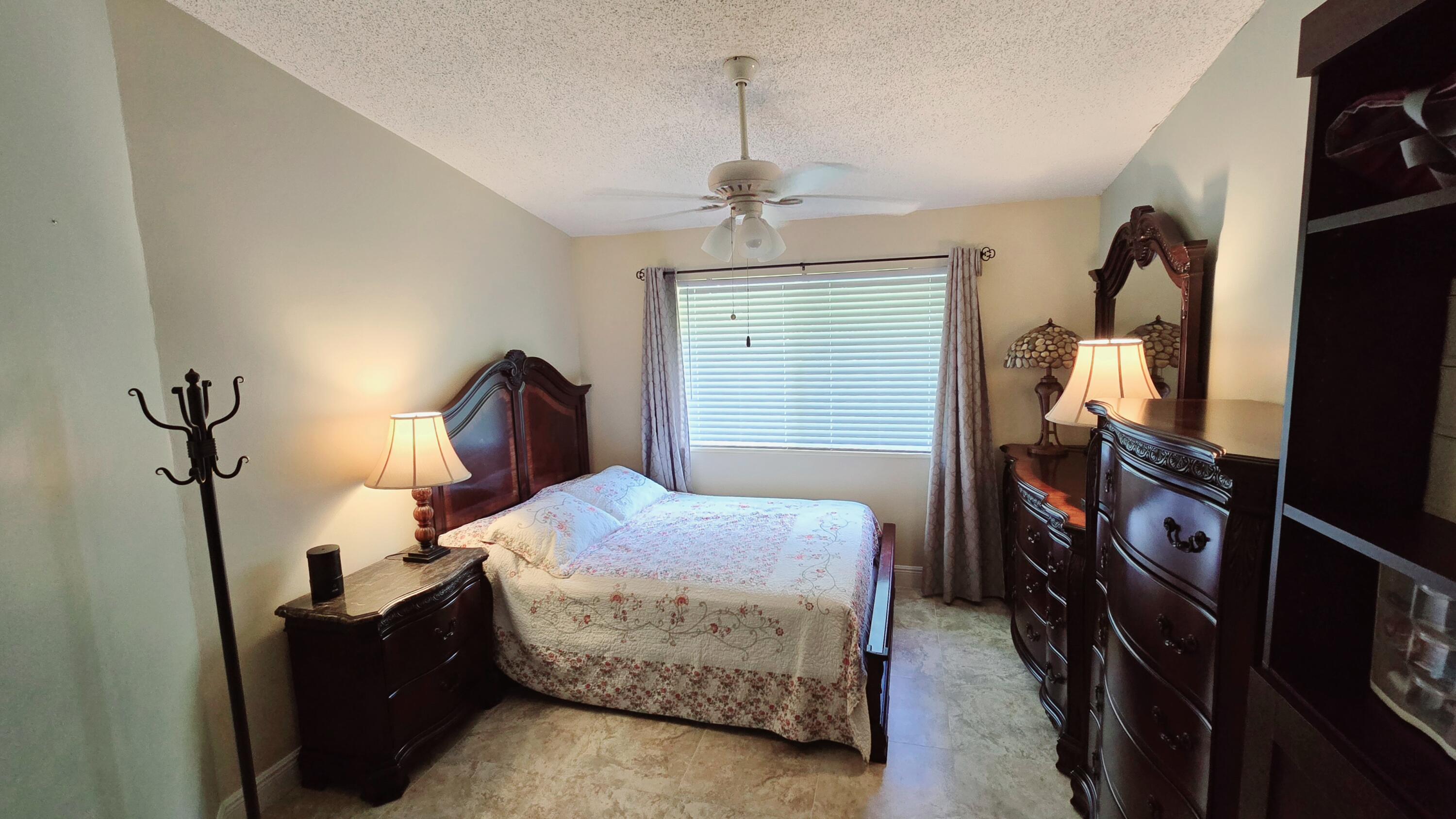 VILLAGER TOWNHOMES - Residential Lease