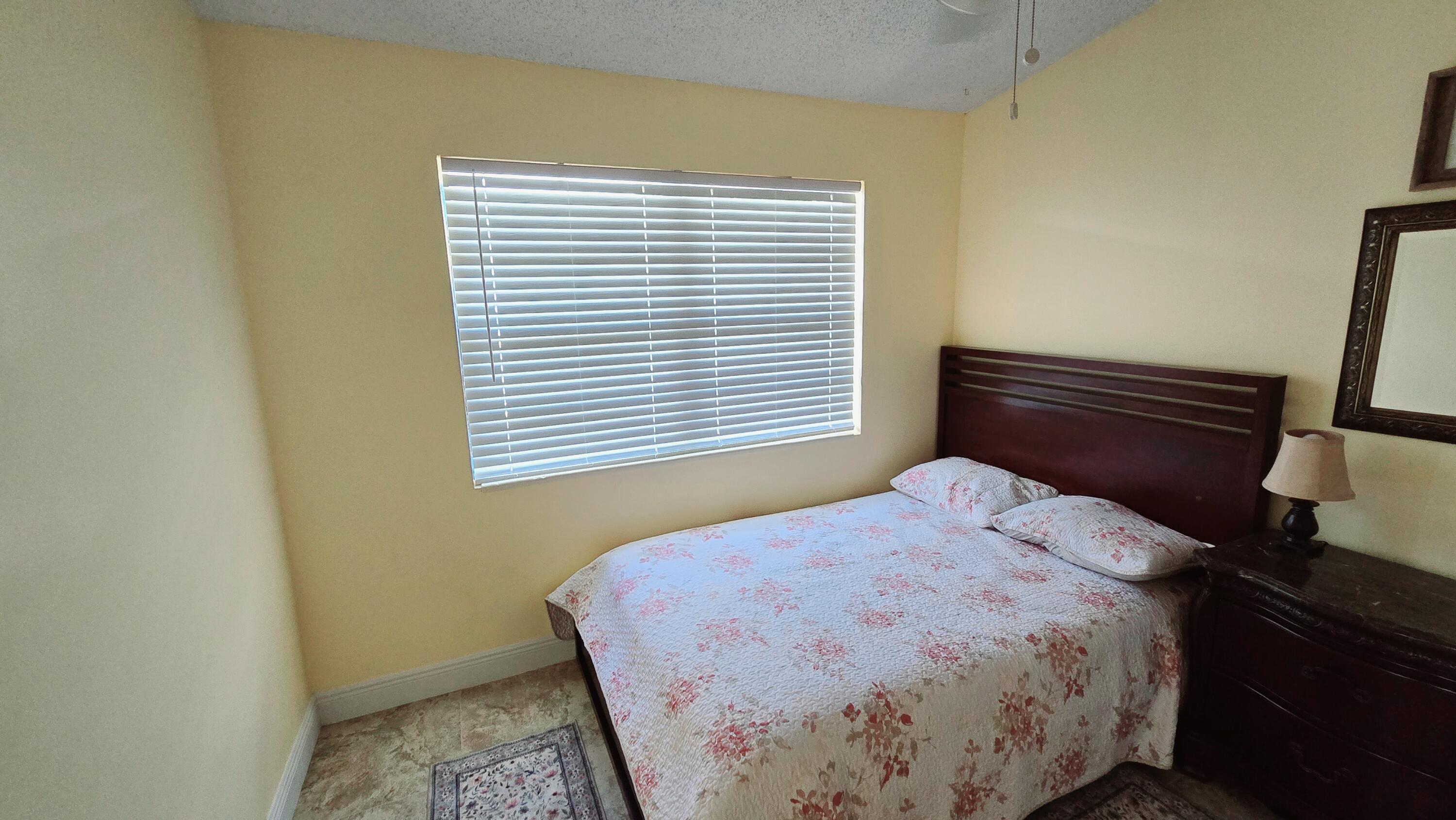 VILLAGER TOWNHOMES - Residential Lease