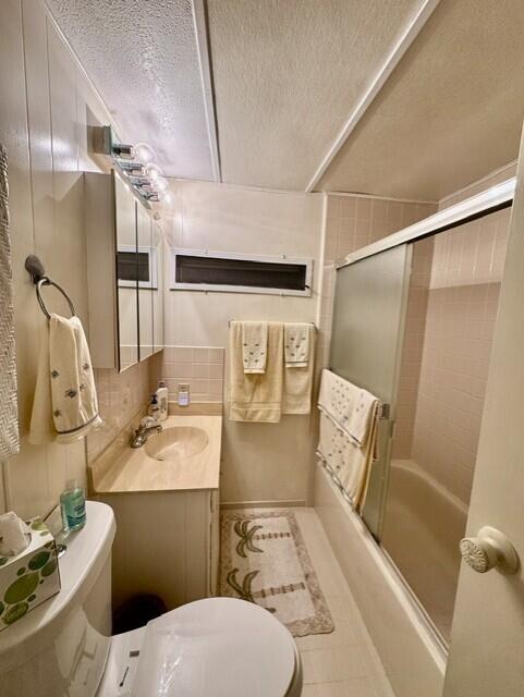 Spaanish Lakes One - Residential