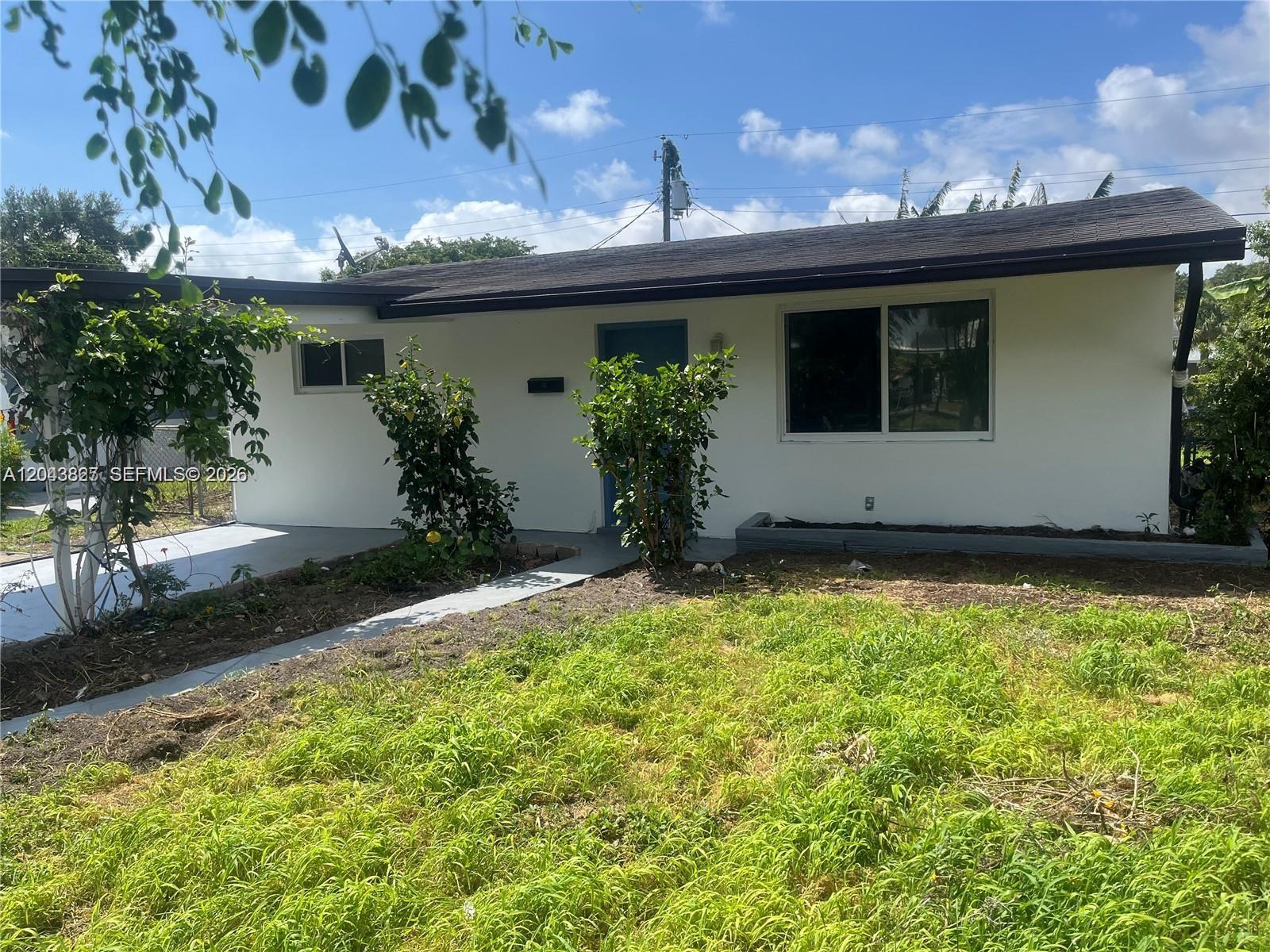 COLLEGE TRACT - Residential Lease