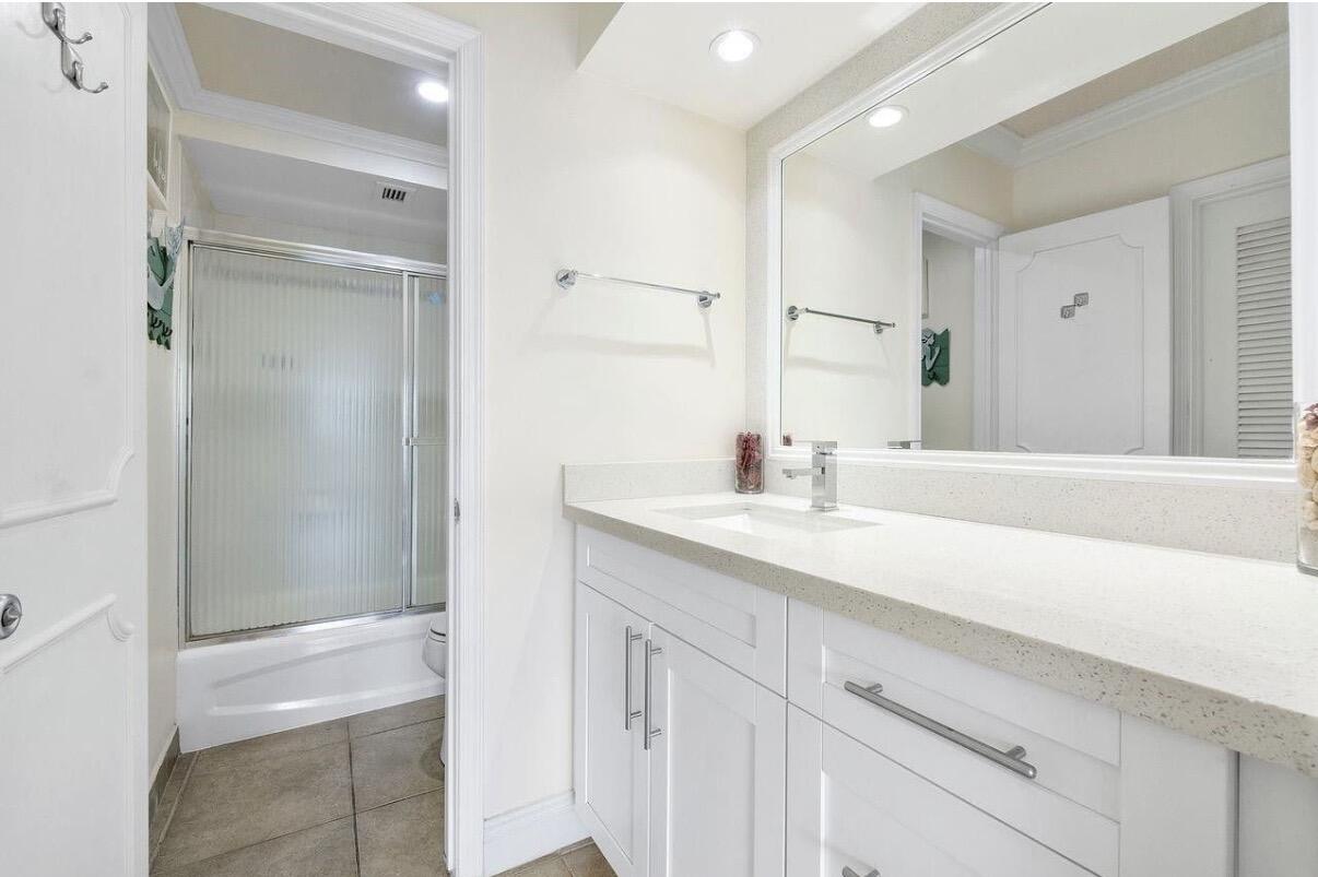 LEISURE TOWERS CONDO - Residential