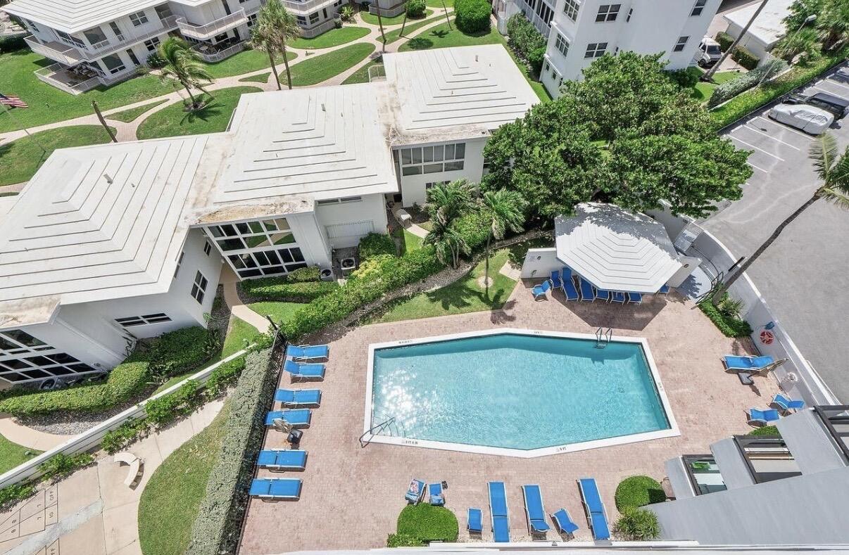 LEISURE TOWERS CONDO - Residential