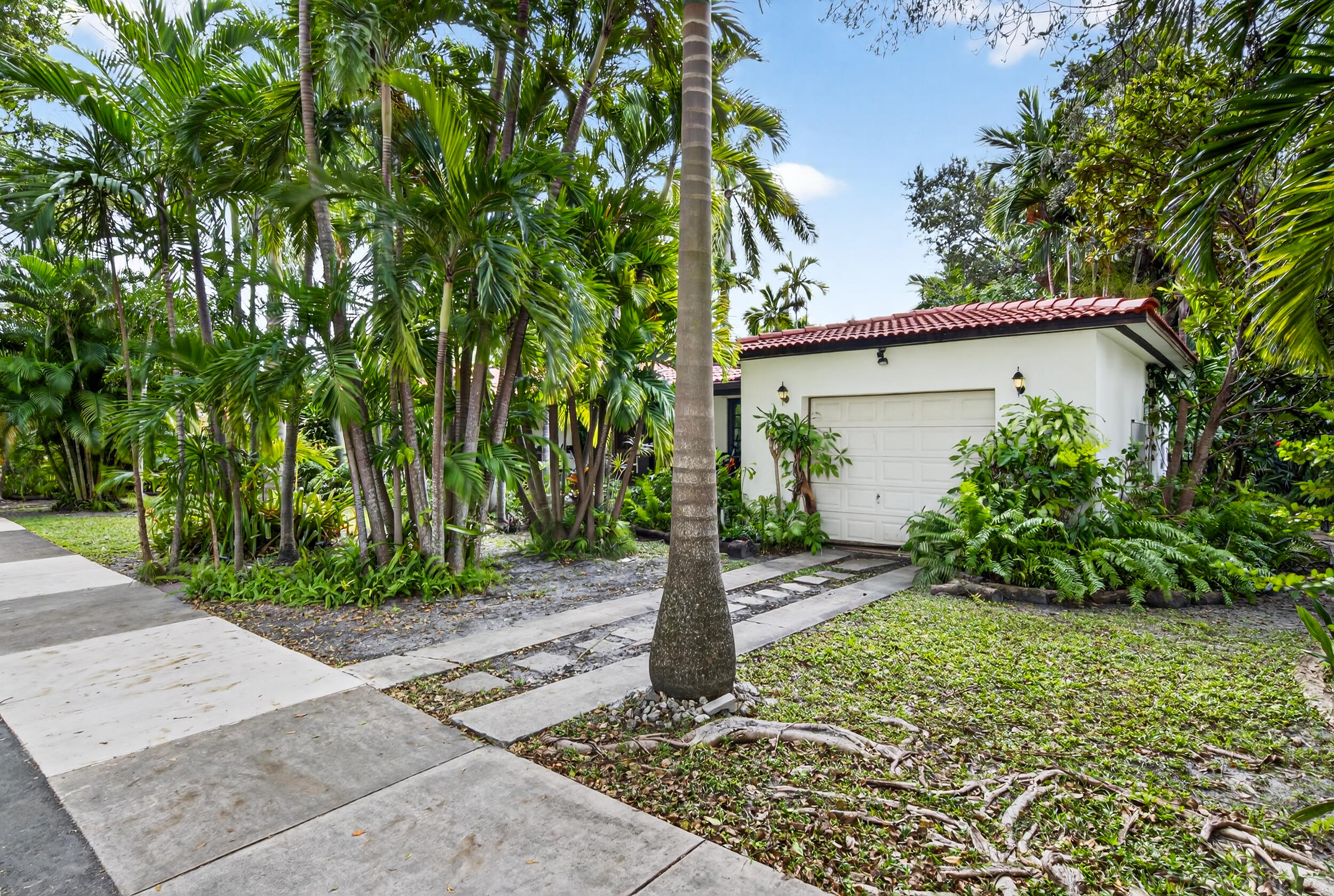 CORAL GABLES CRAFTS SEC - Residential