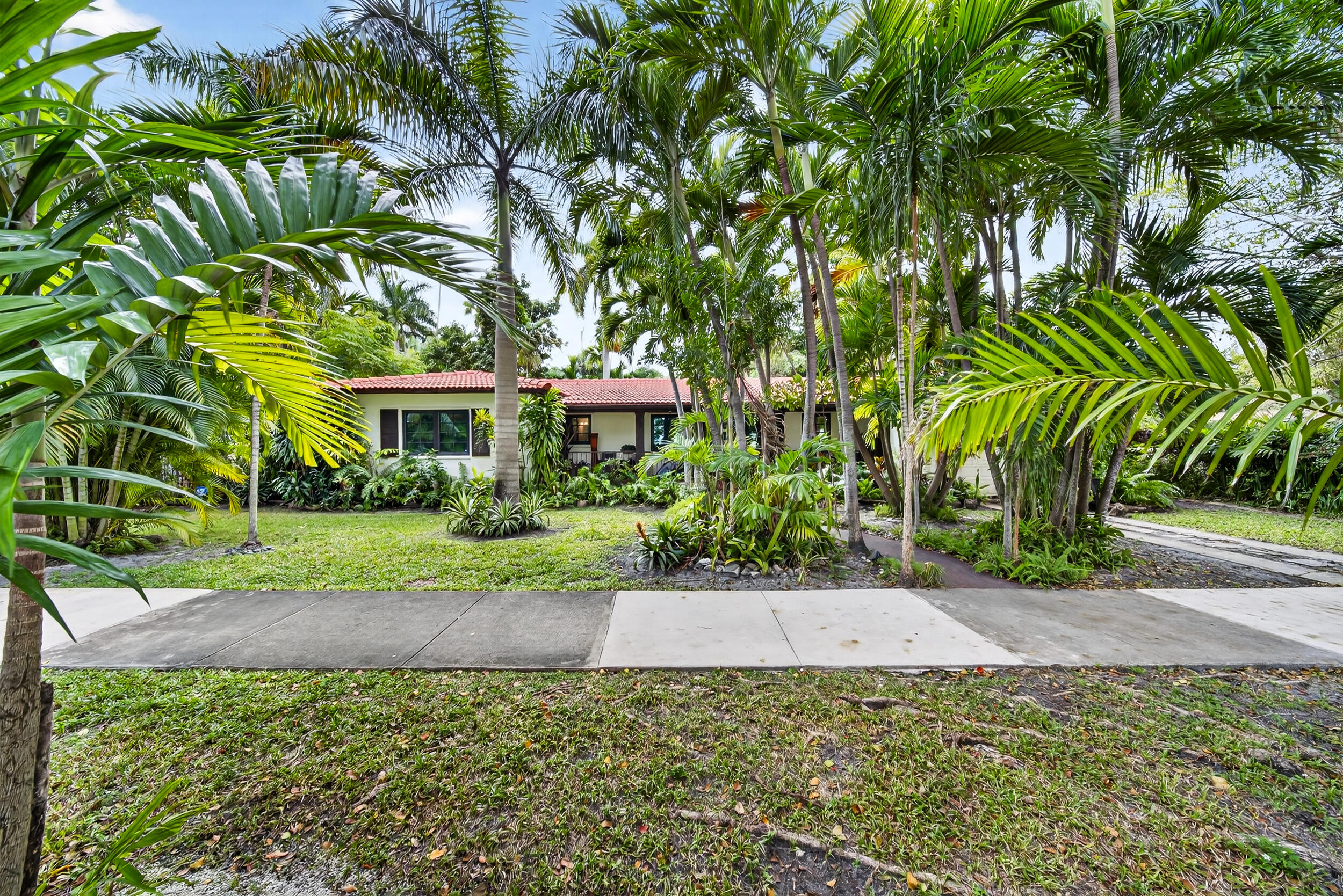 CORAL GABLES CRAFTS SEC - Residential