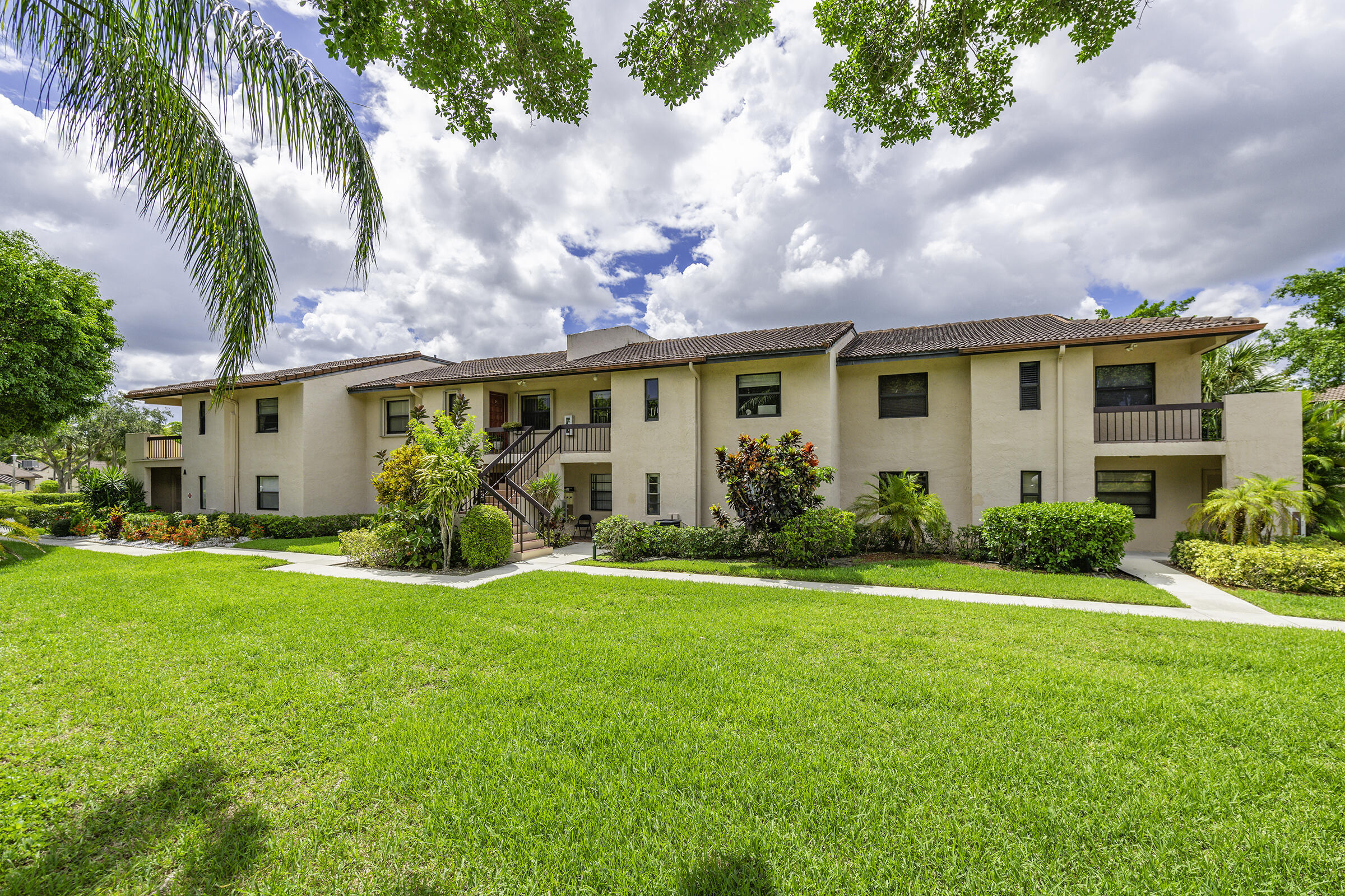 PINES OF BOCA LAGO CONDO - Residential