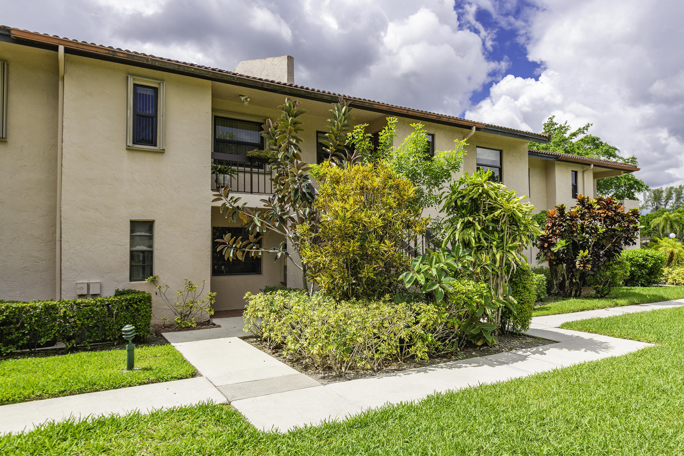 PINES OF BOCA LAGO CONDO - Residential