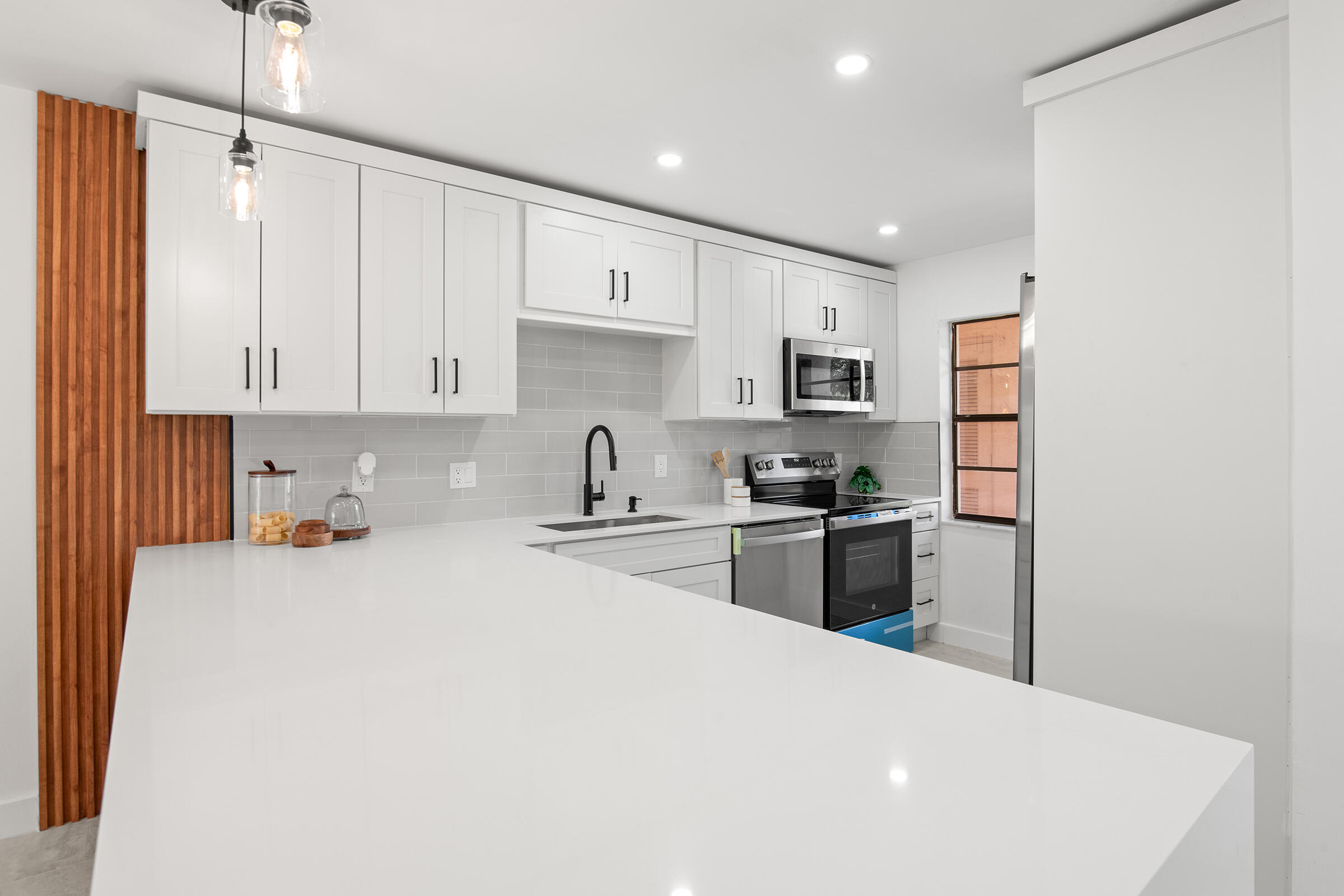 PINES OF BOCA LAGO CONDO - Residential