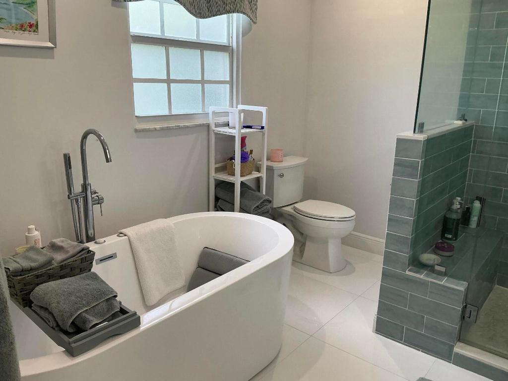 DELRAY DUNES - Residential