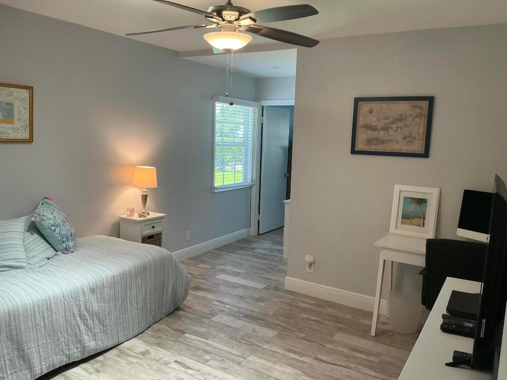 DELRAY DUNES - Residential