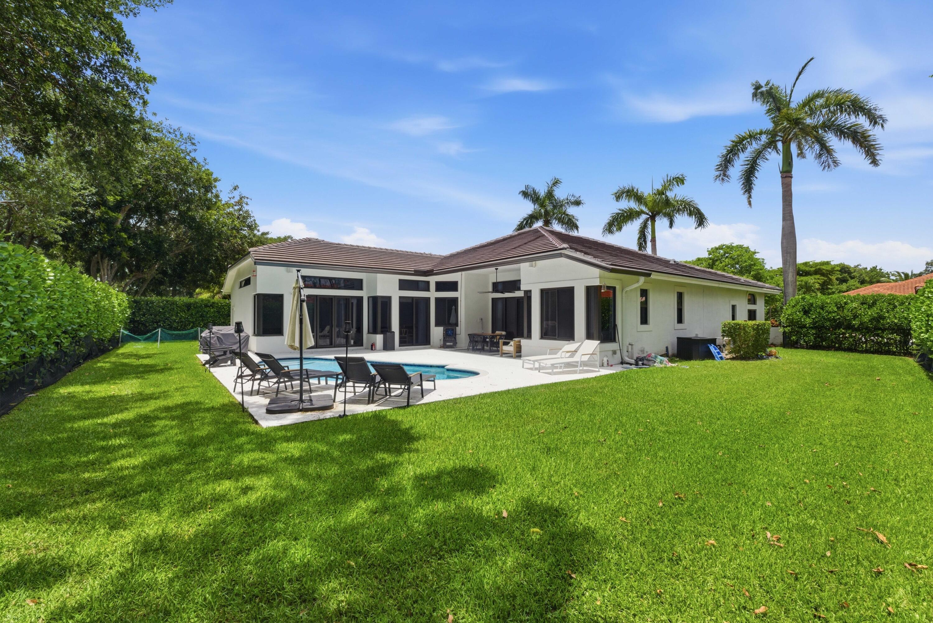 MEADOW RUN WEST - Residential