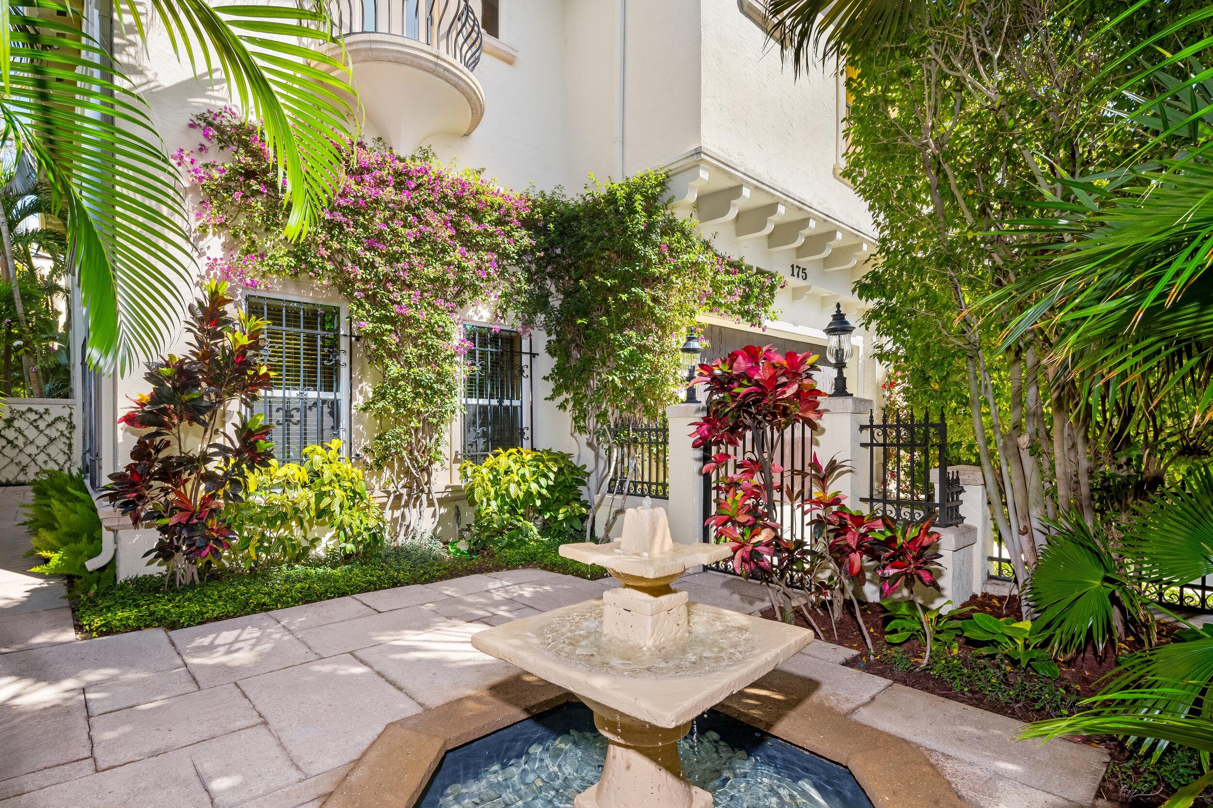 FLORAL PARK - Residential